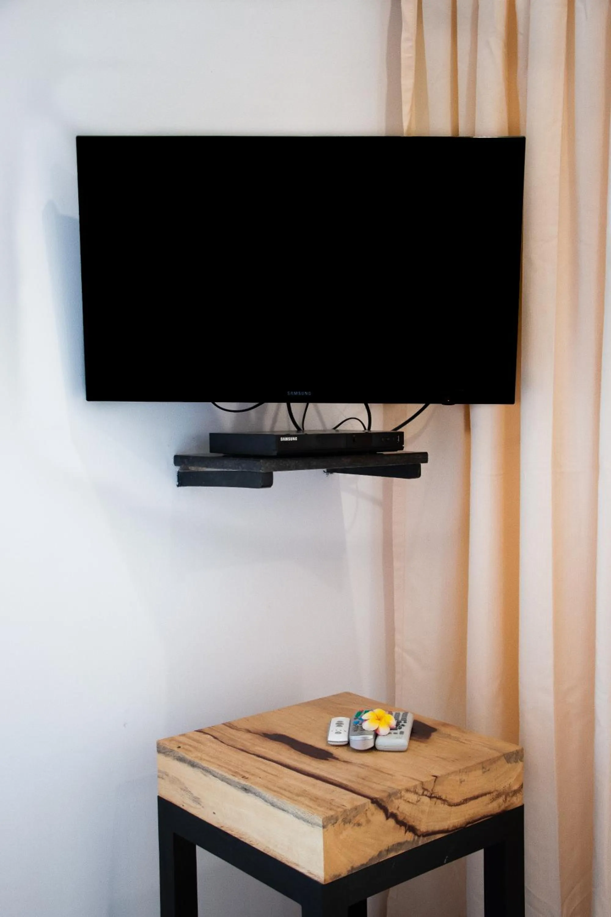 TV and multimedia in Kokomo Resort