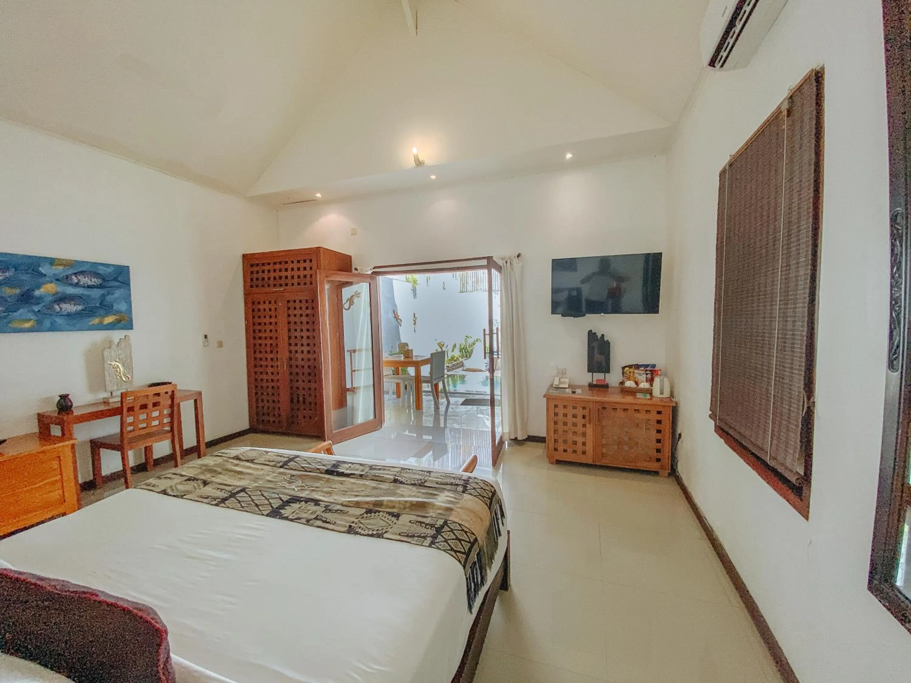 Bedroom, Bed in The Beach House Resort