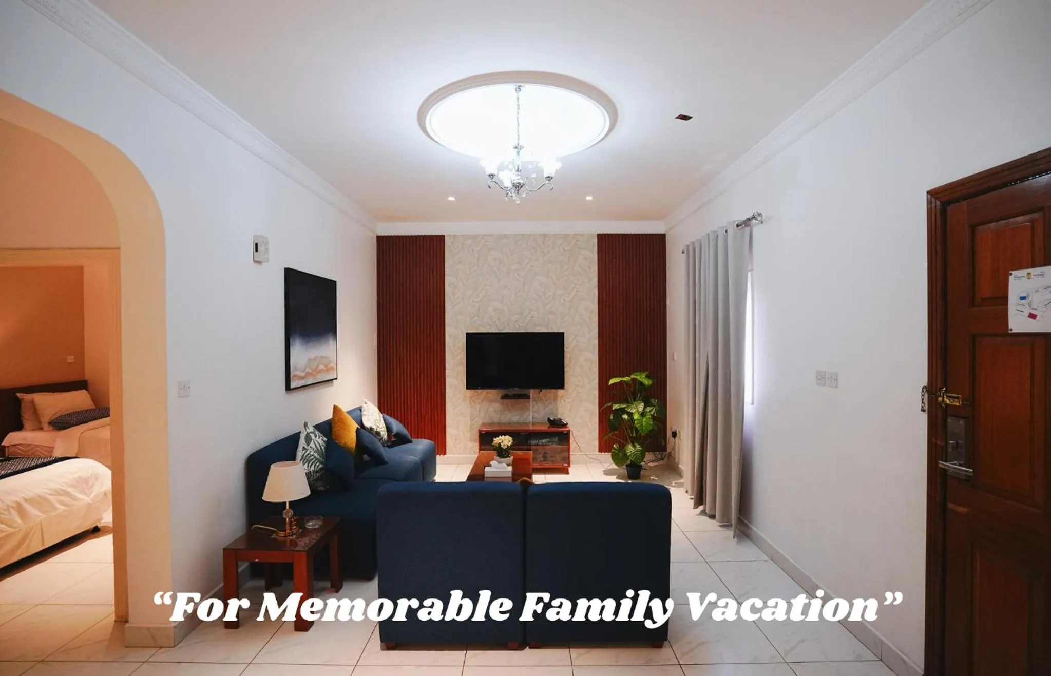 Communal lounge/ TV room in Tropicana Hotel