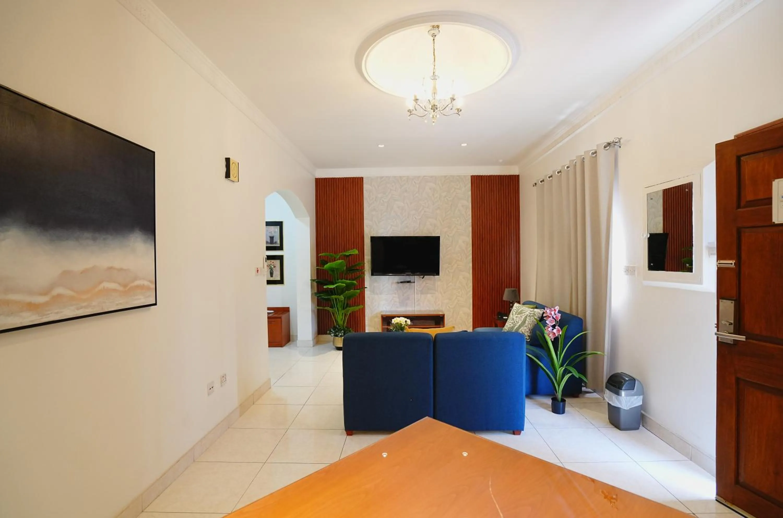 Communal lounge/ TV room in Tropicana Hotel