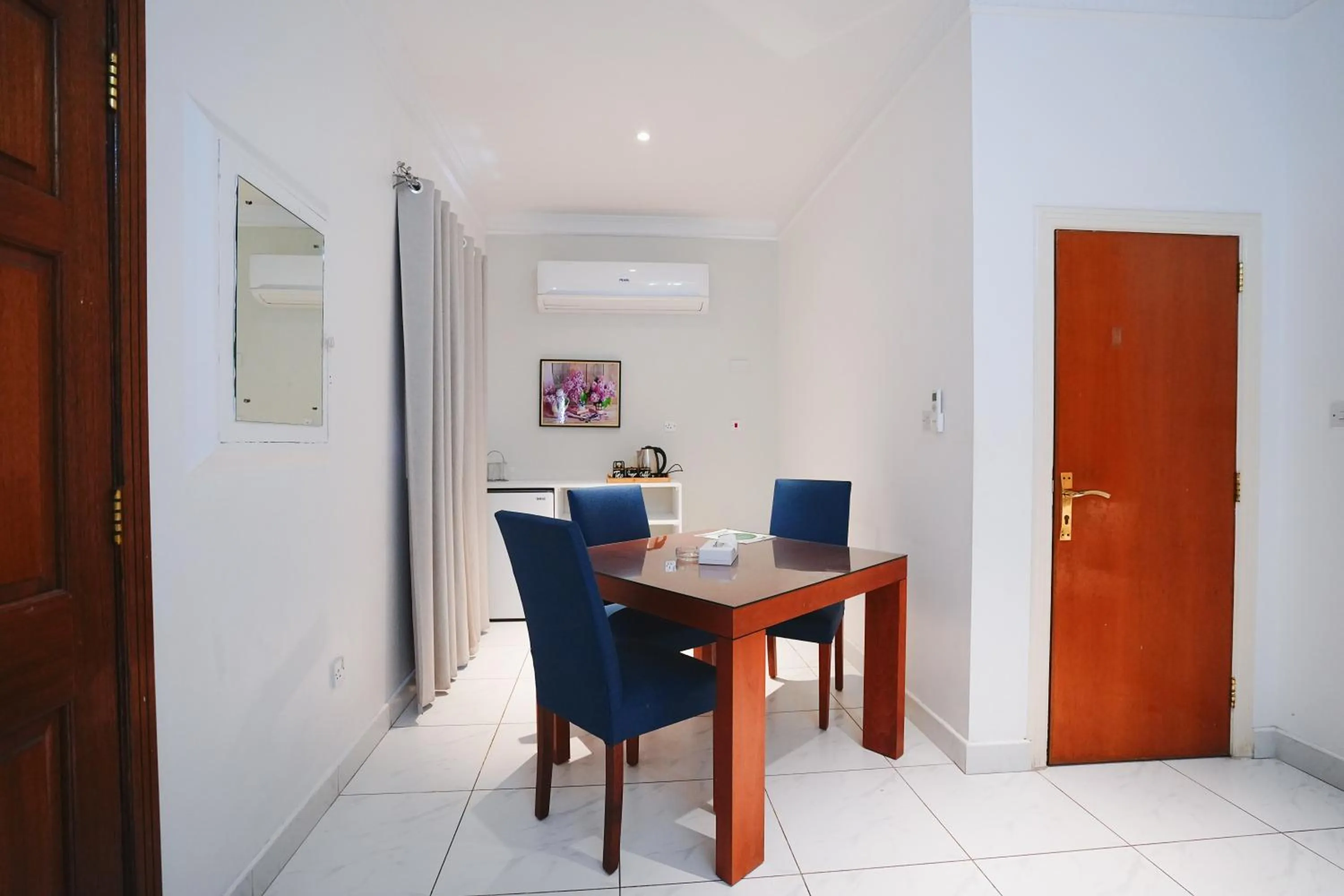 Living room in Tropicana Hotel