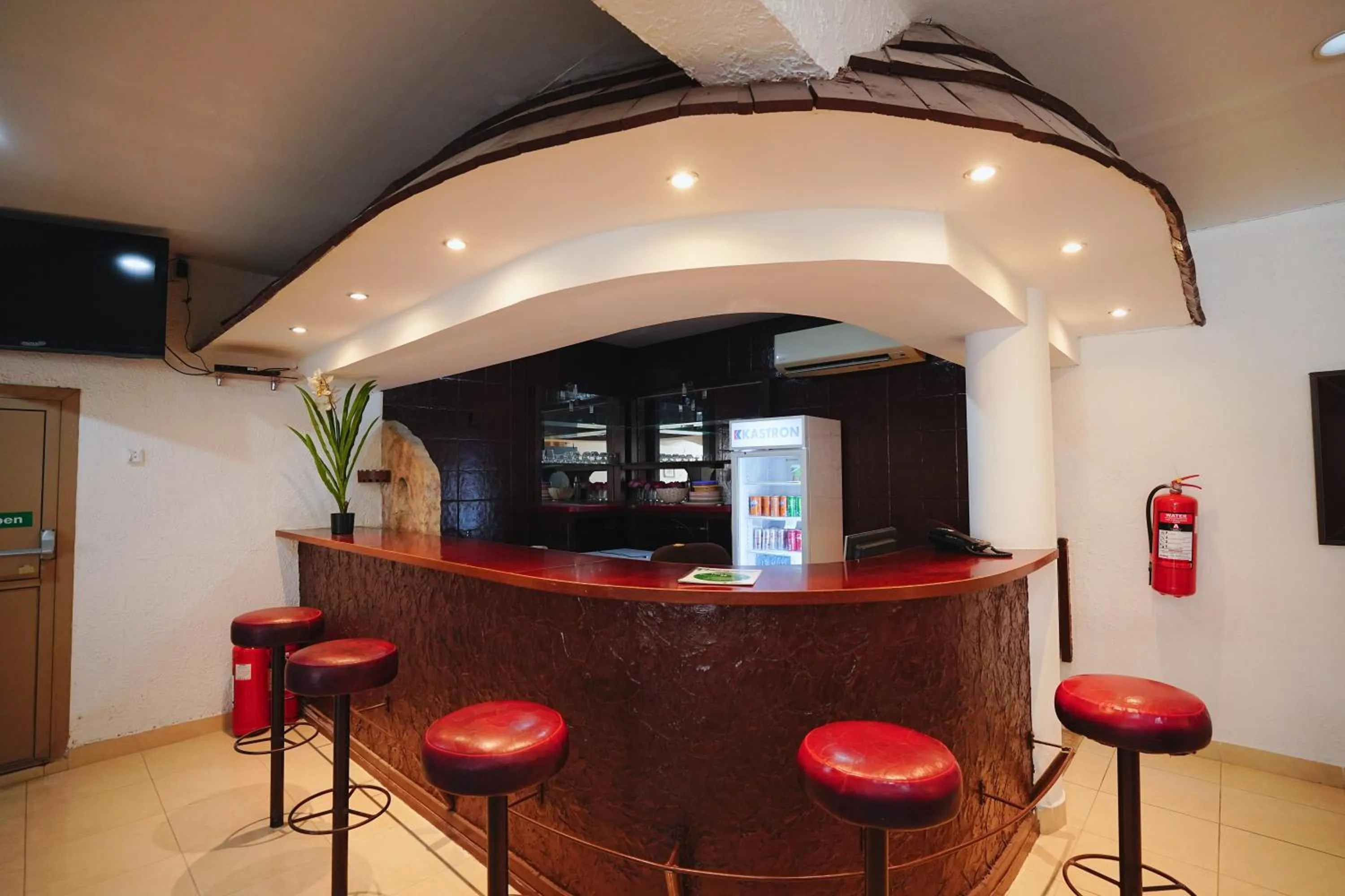 Restaurant/places to eat in Tropicana Hotel