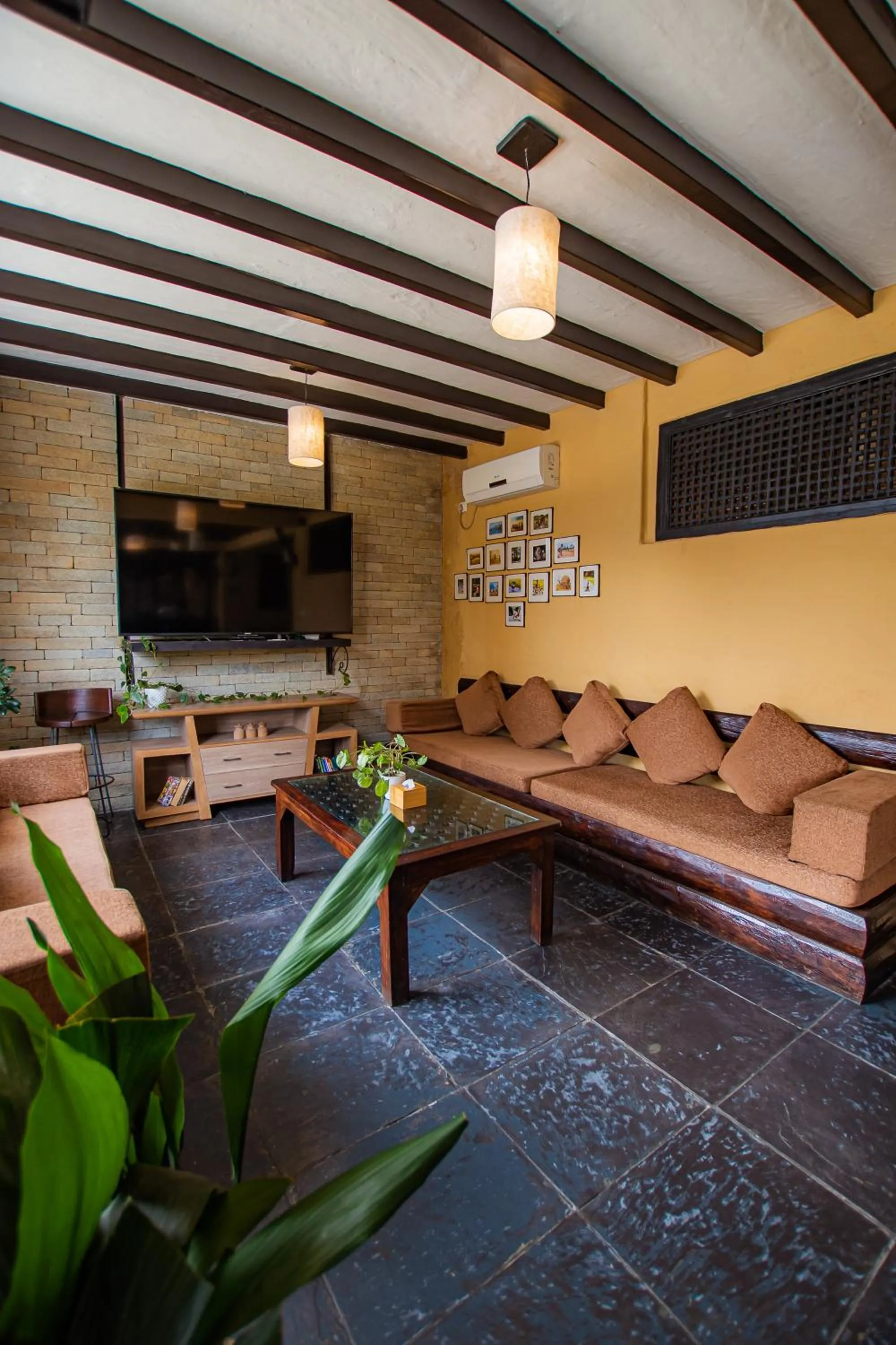 Communal lounge/ TV room in Pokhara Boutique Hotel