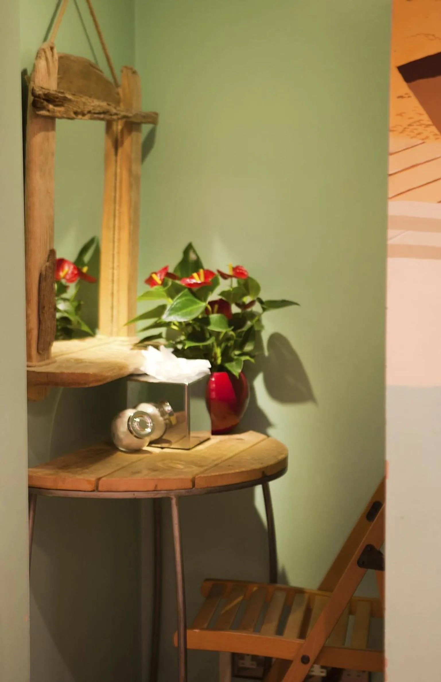 Decorative detail in Sea Spray Hotel