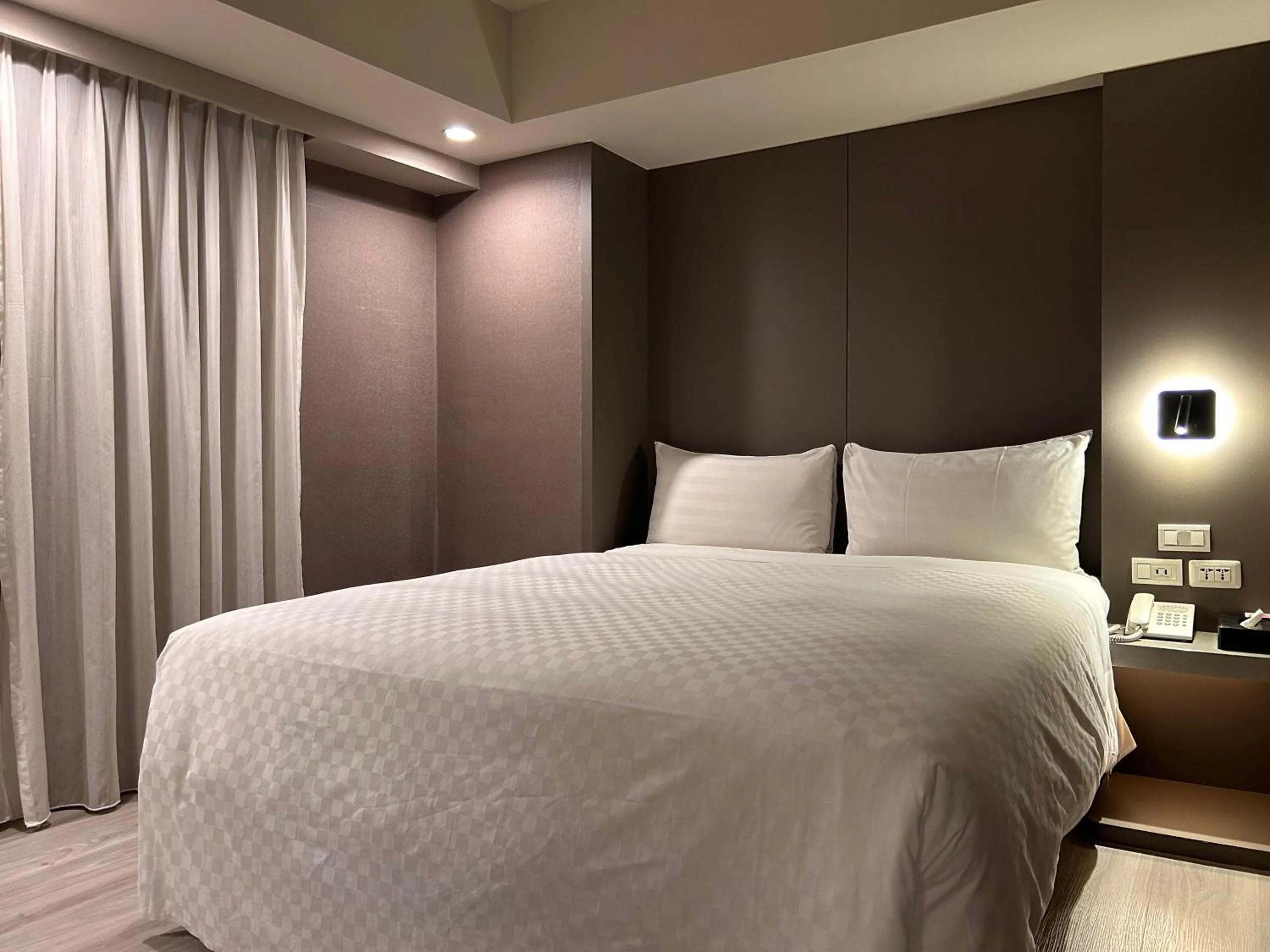 Bed in Forward Suites Ⅰ