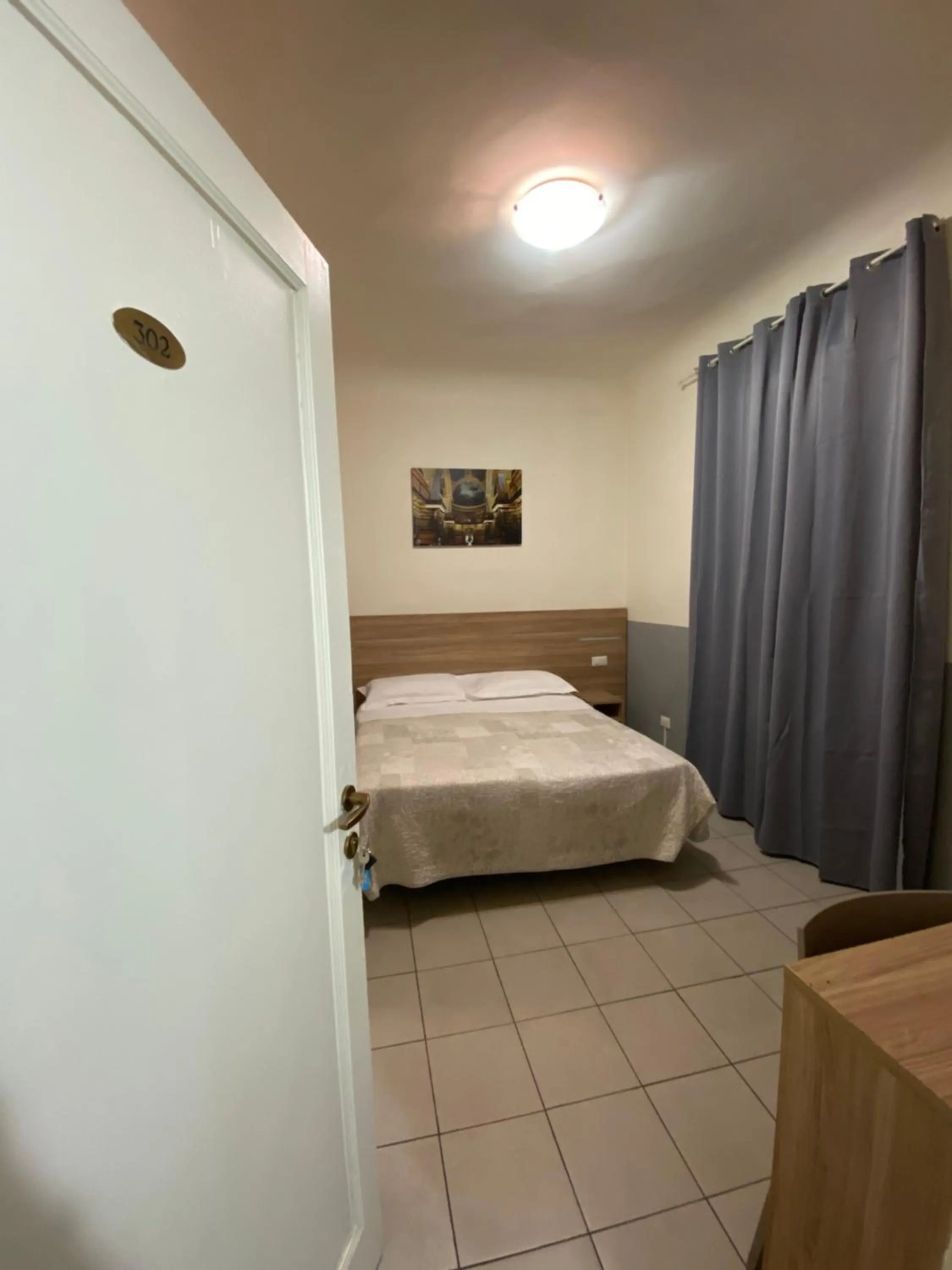 Bed in Golden Dream Guest House