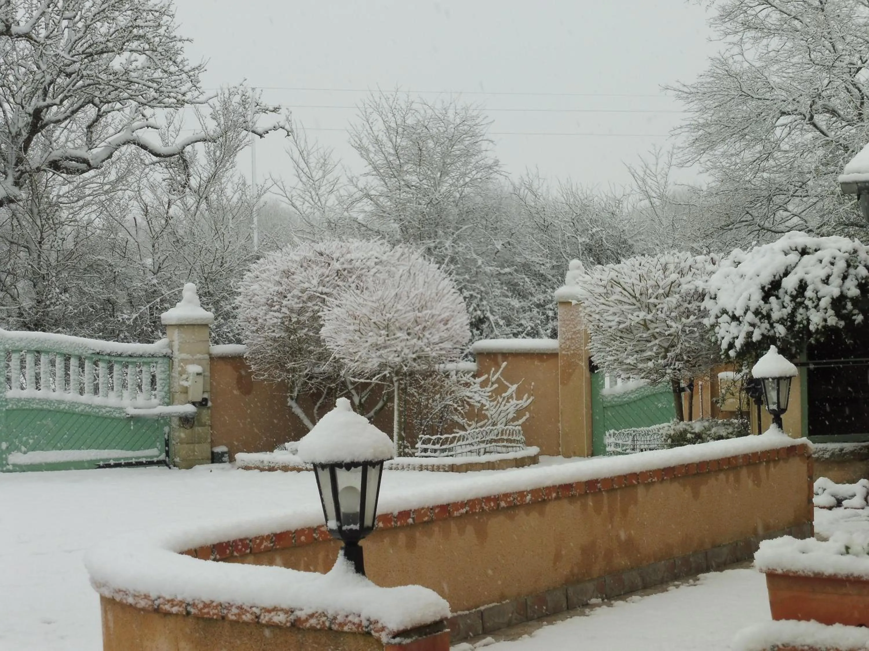 Inner courtyard view in les raseries