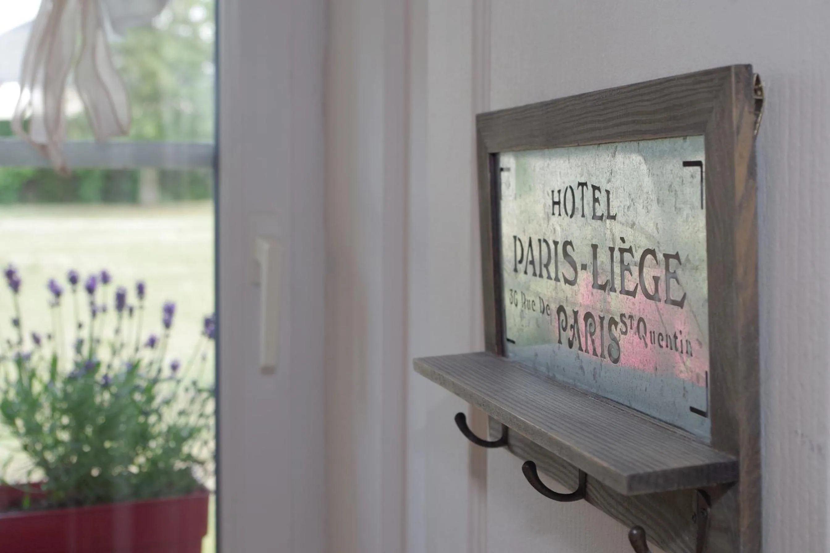 Decorative detail in Les 4 saisons