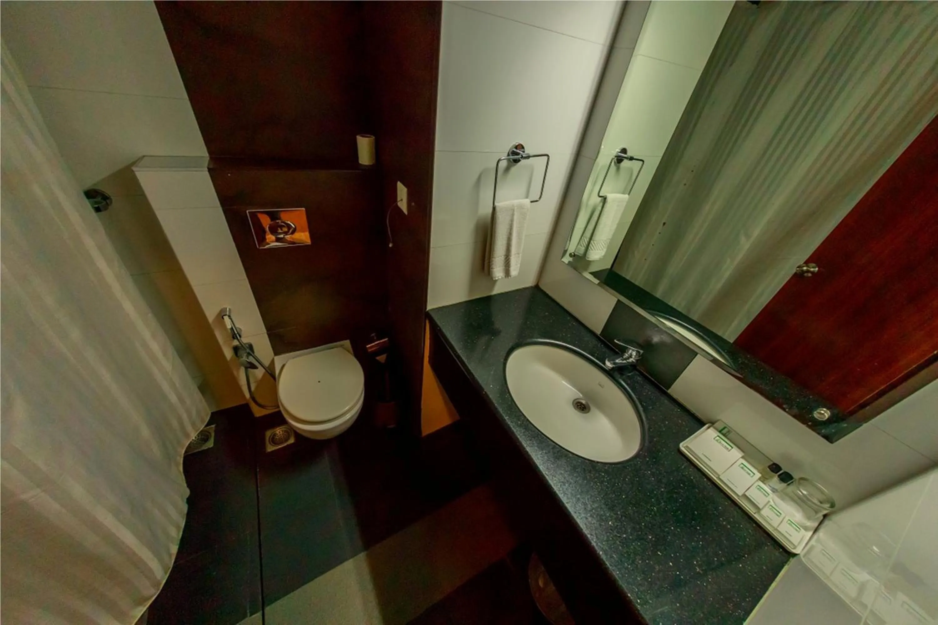 Bathroom in Green Fields Kumarakom