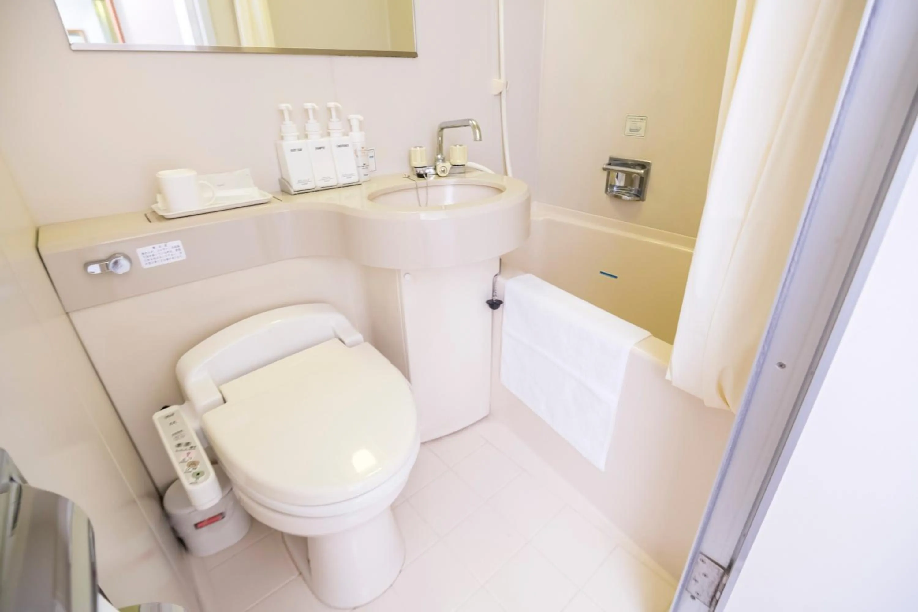 Bathroom in Hashimoto Park Hotel