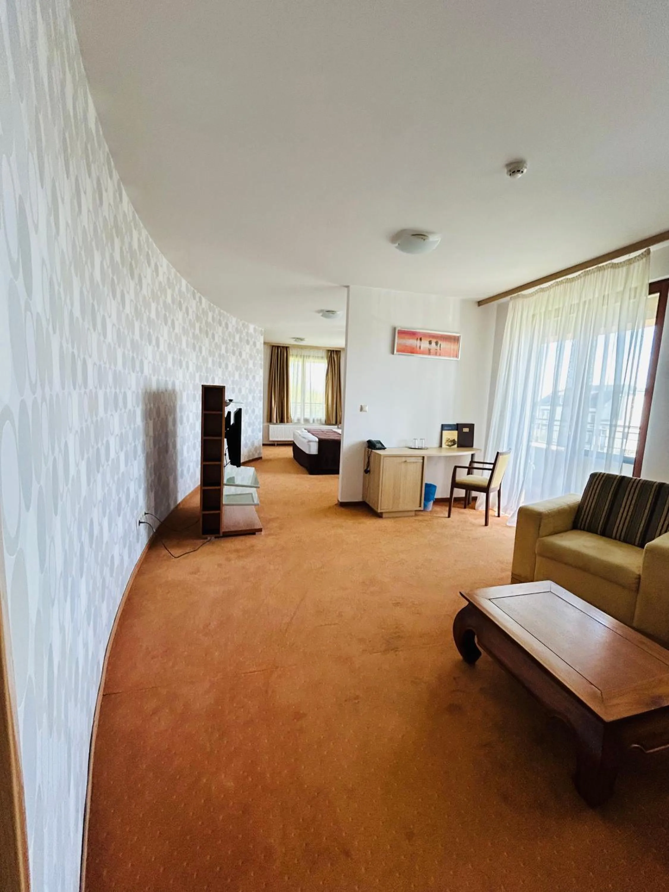 Photo of the whole room in Hotel Legend