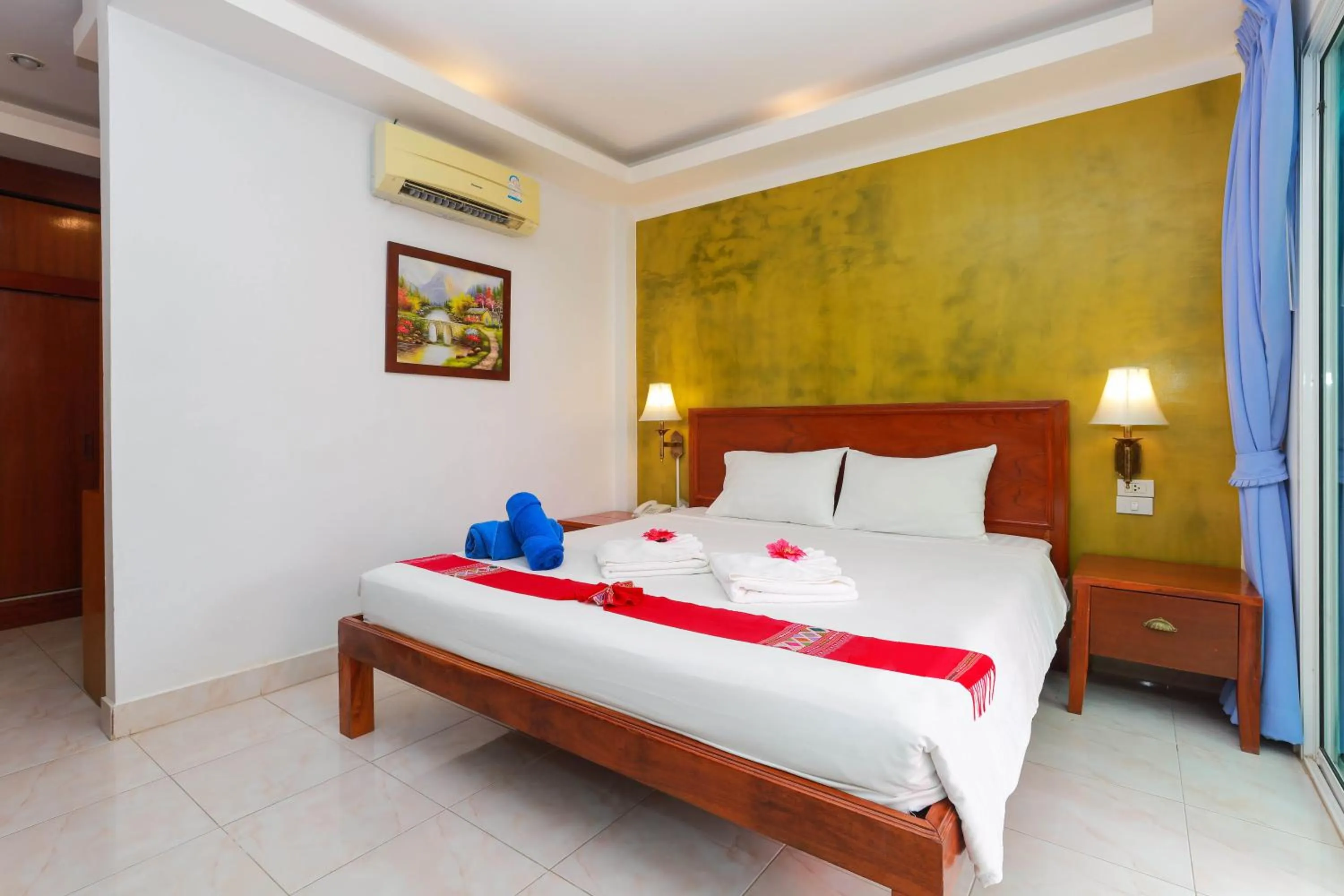 Bed in Baan Vanida Garden Resort