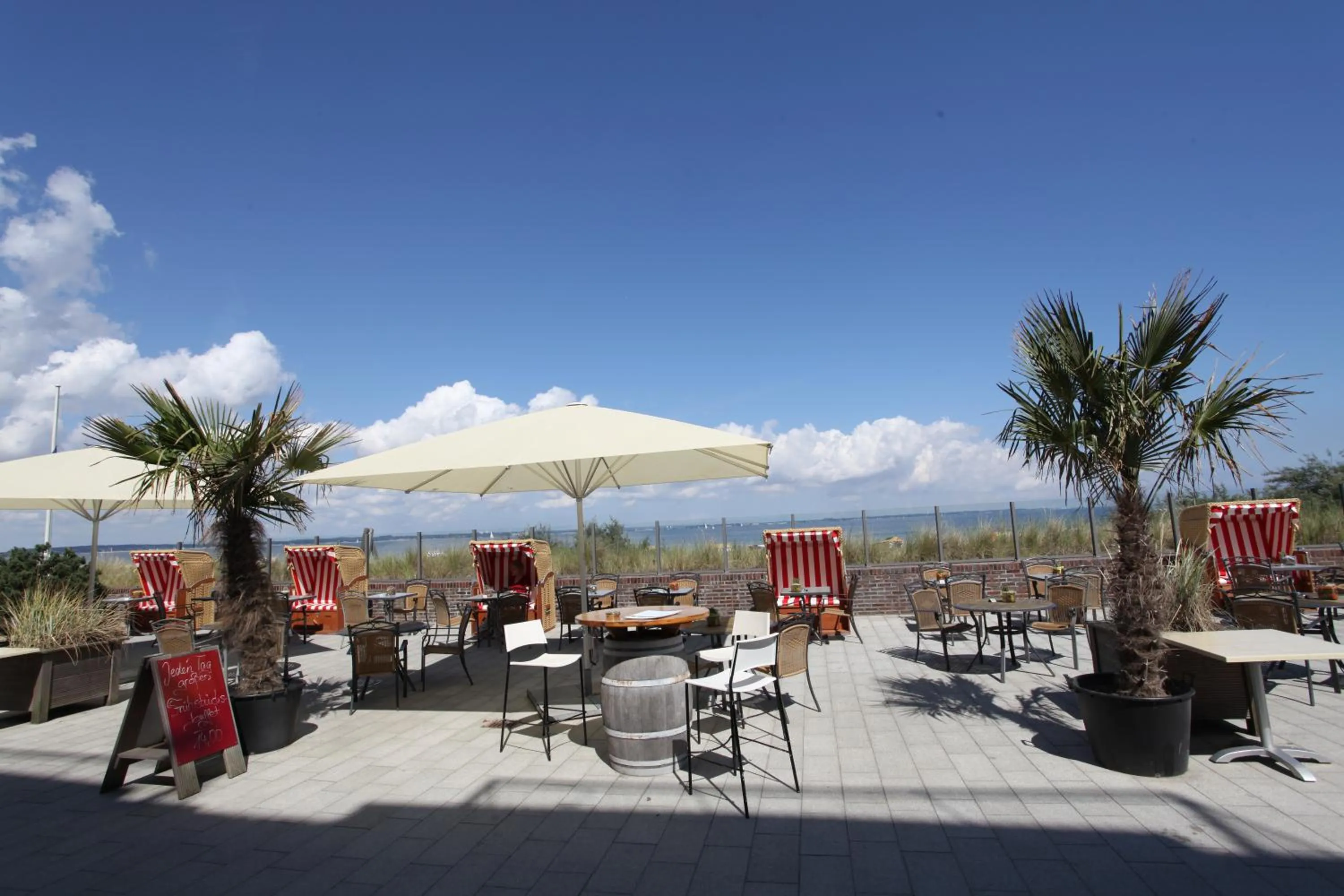 Balcony/Terrace in Mein Strandhaus - Hotel, Restaurant & Schwimmbad