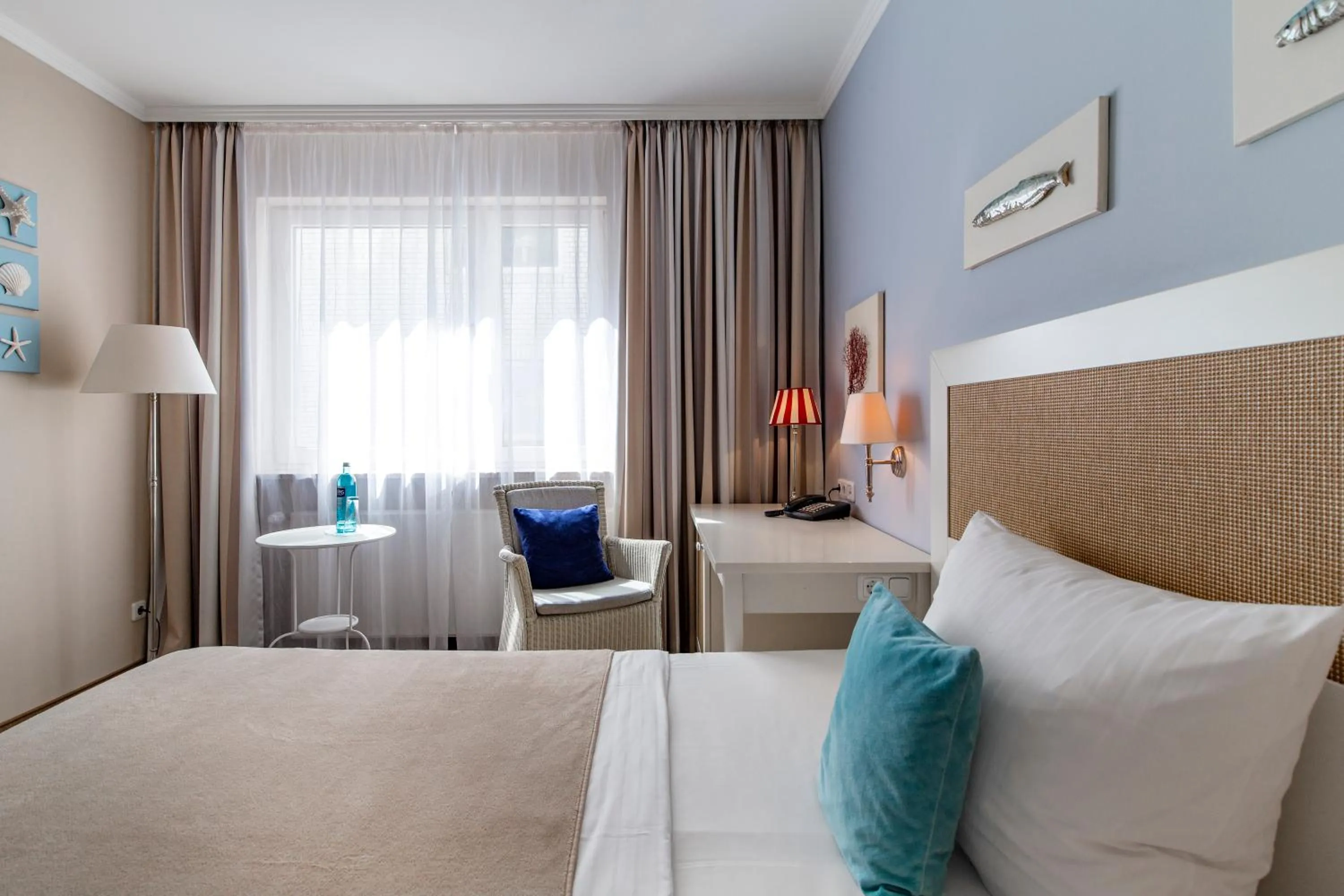 Bedroom, Bed in Mein Strandhaus - Hotel, Restaurant & Schwimmbad