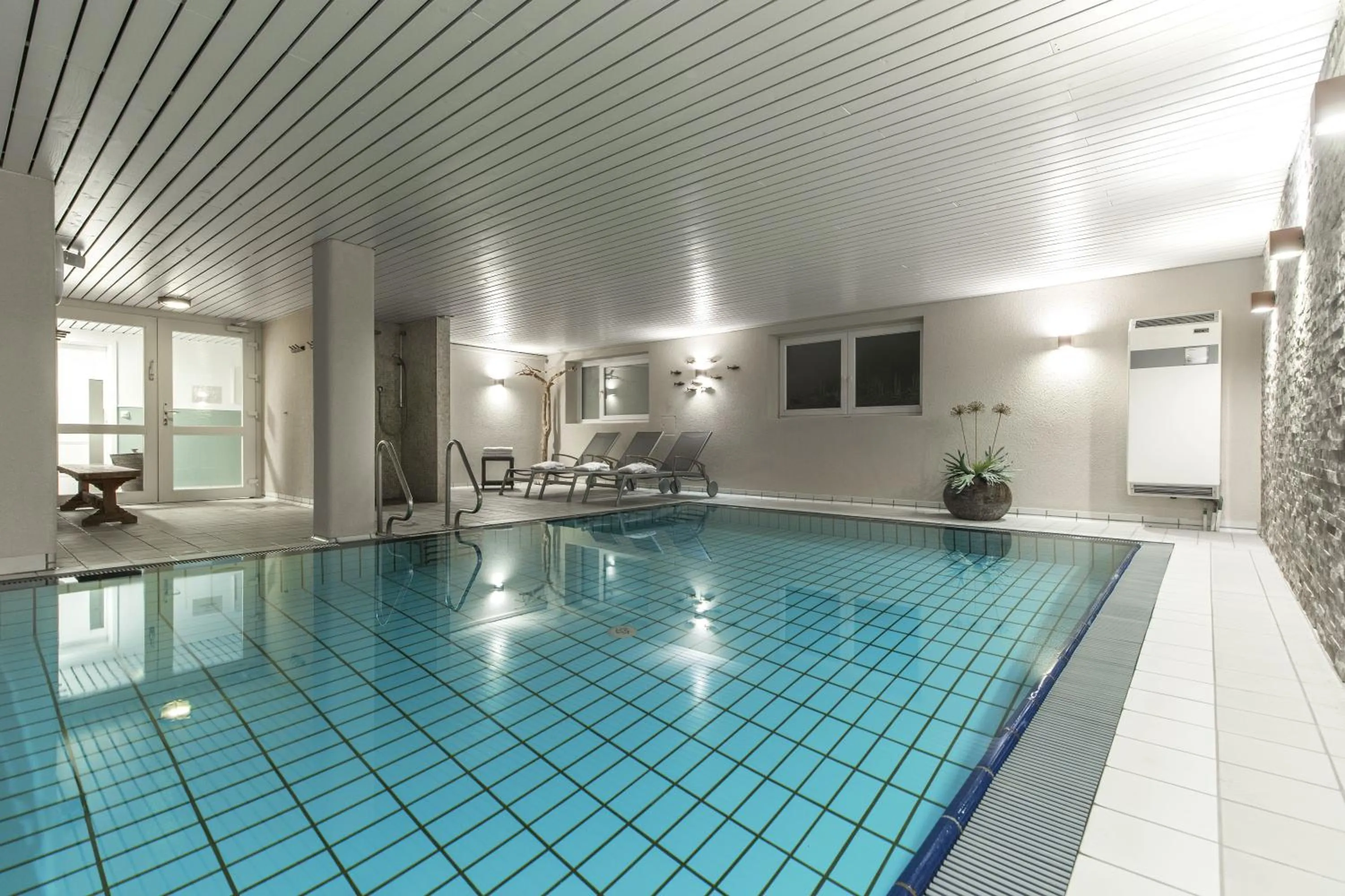 Swimming pool in Mein Strandhaus - Hotel, Restaurant & Schwimmbad