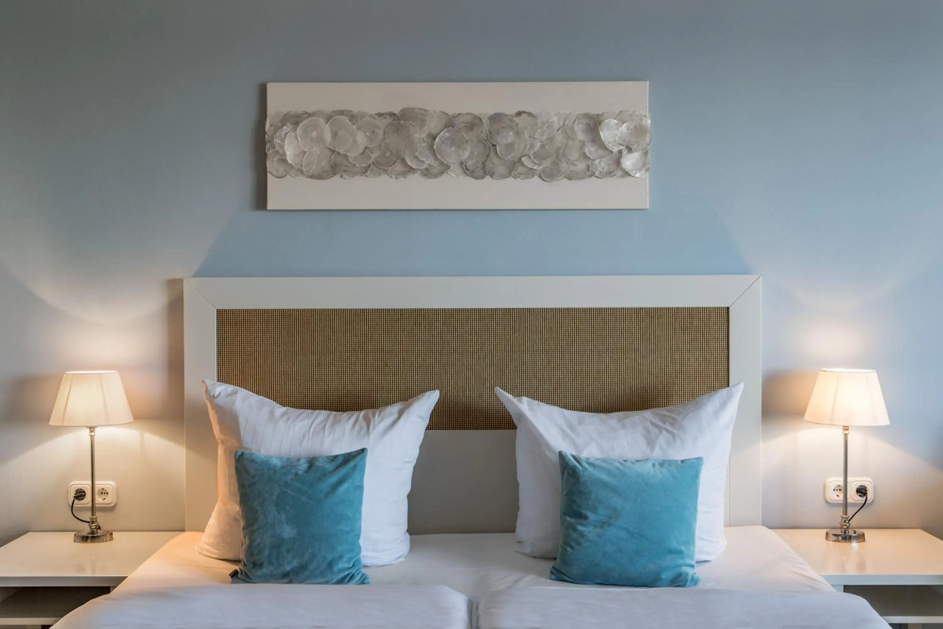 Bedroom, Bed in Mein Strandhaus - Hotel, Restaurant & Schwimmbad