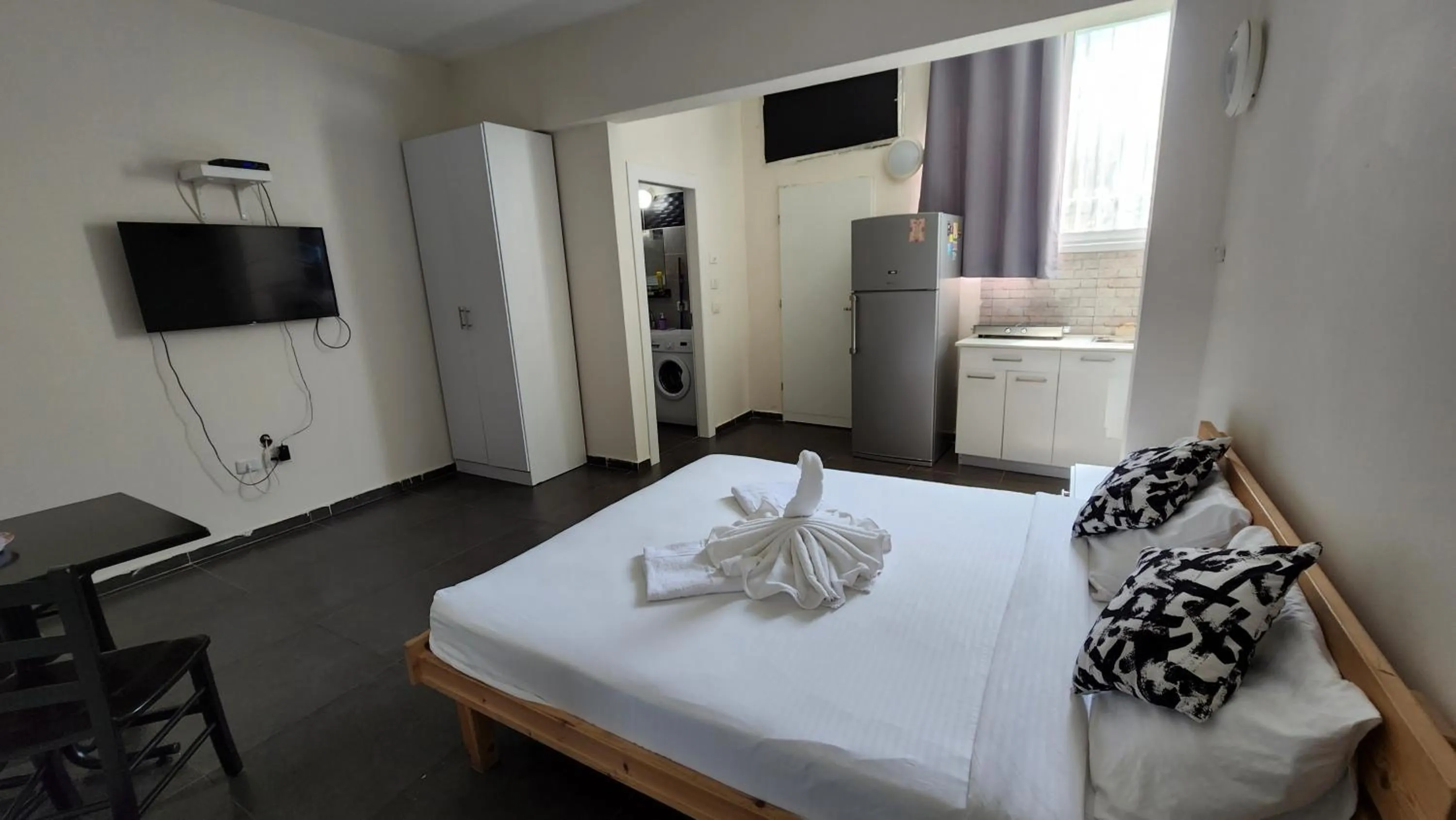 Bed in David Hameleh House