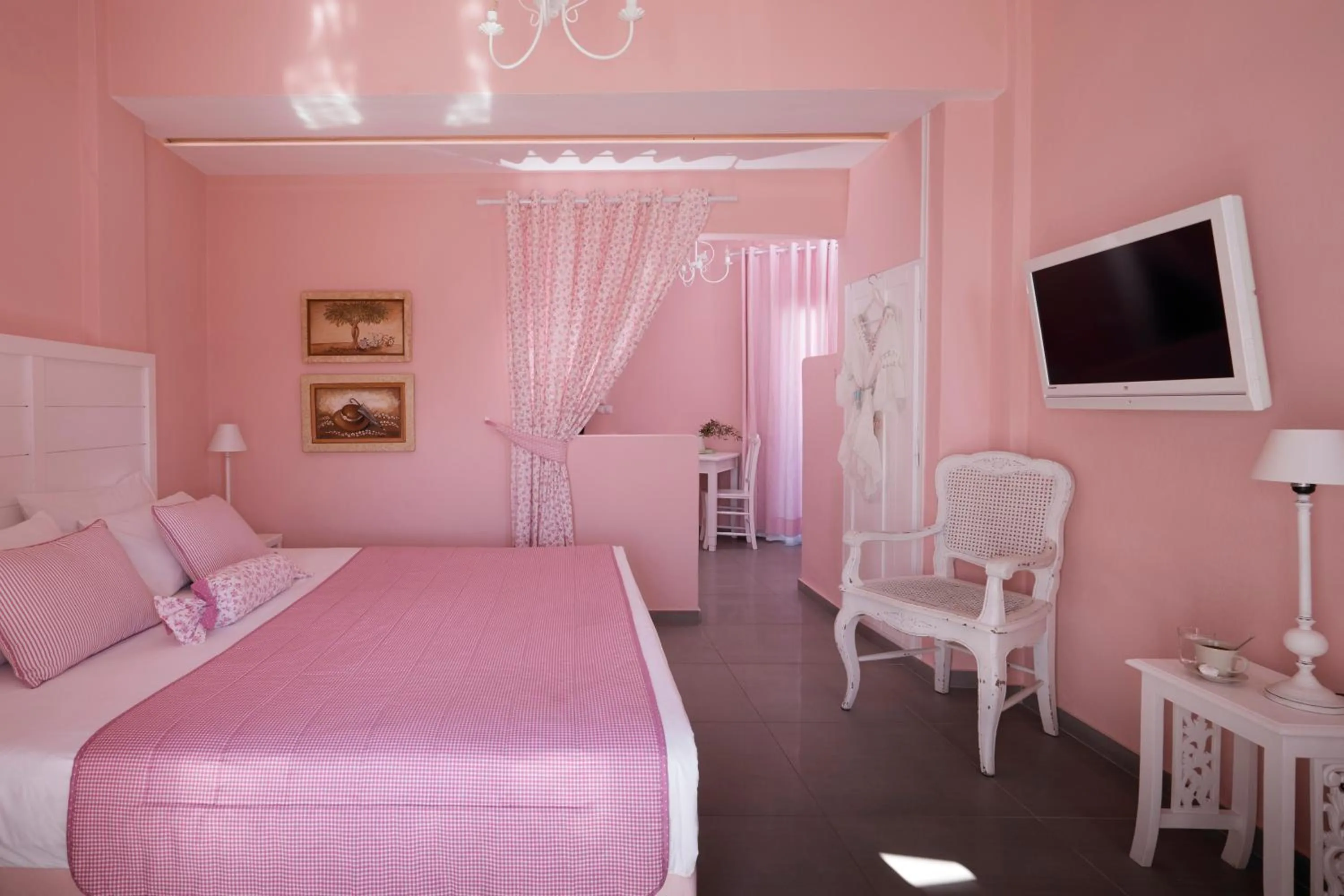 Bed in Senses Boutique Hotel