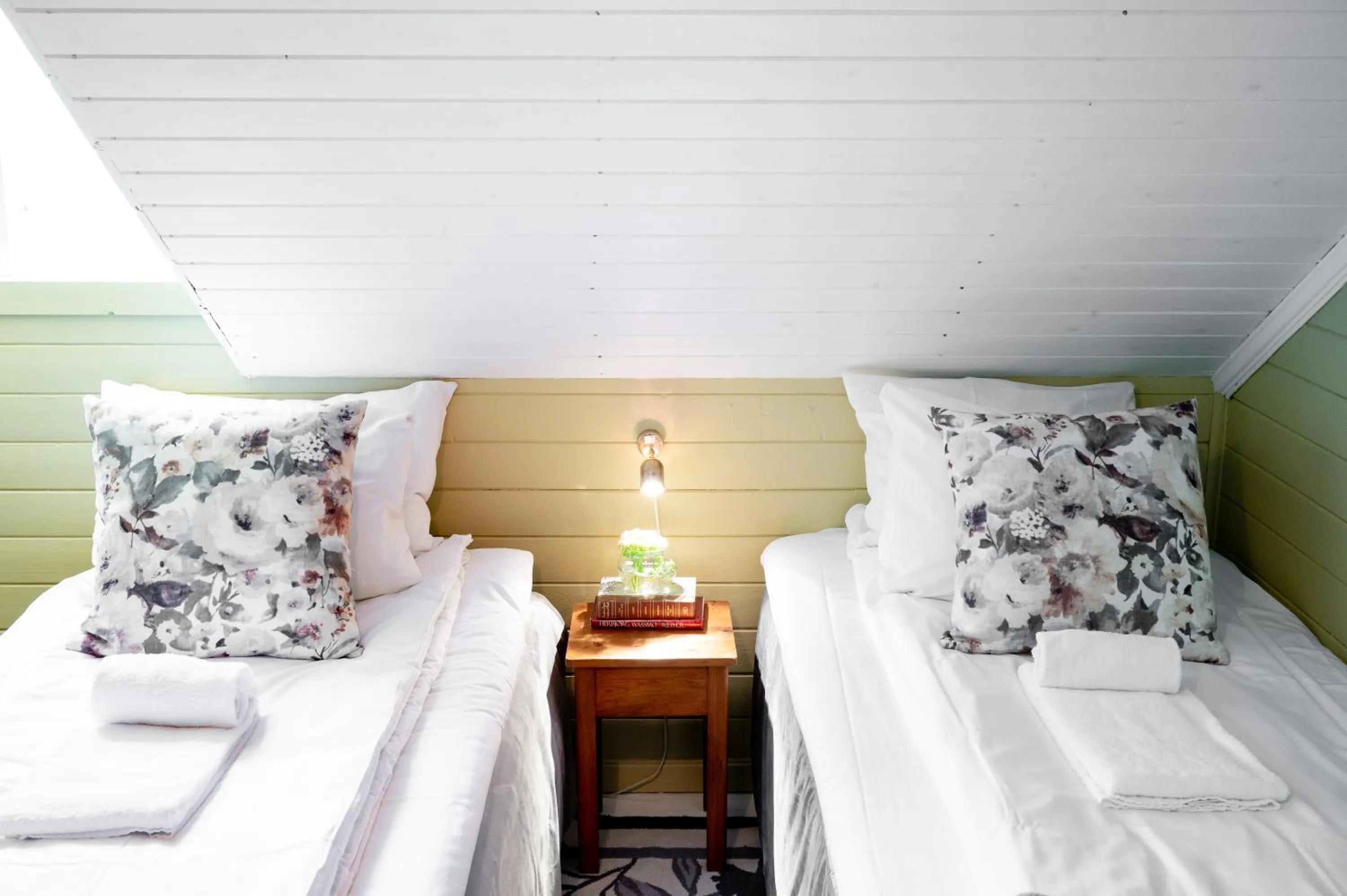 Bedroom, Bed in Fjærland Fjordstove Hotell - Huseby Hotelldrift AS