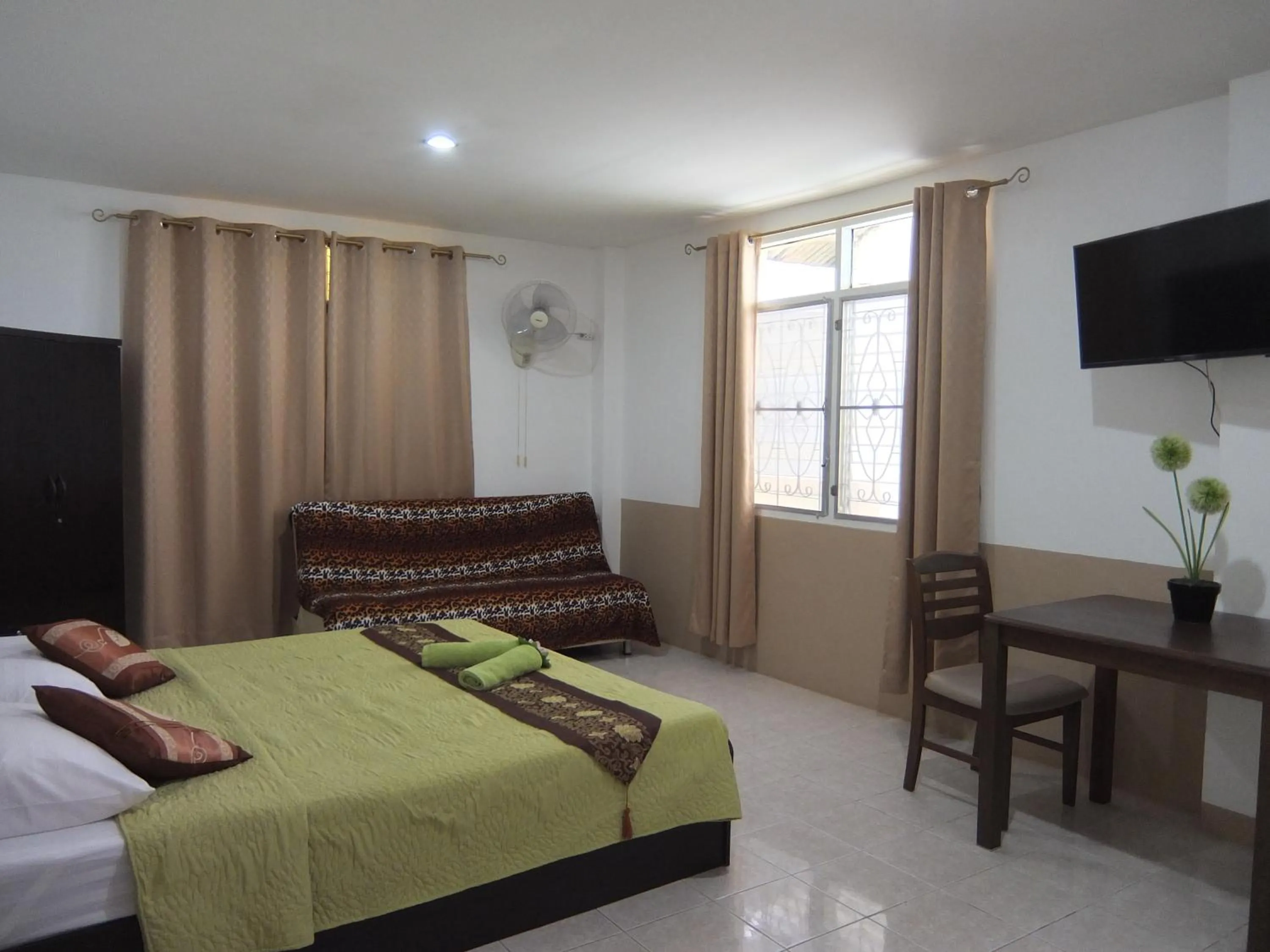 Bed in Similan Hotel