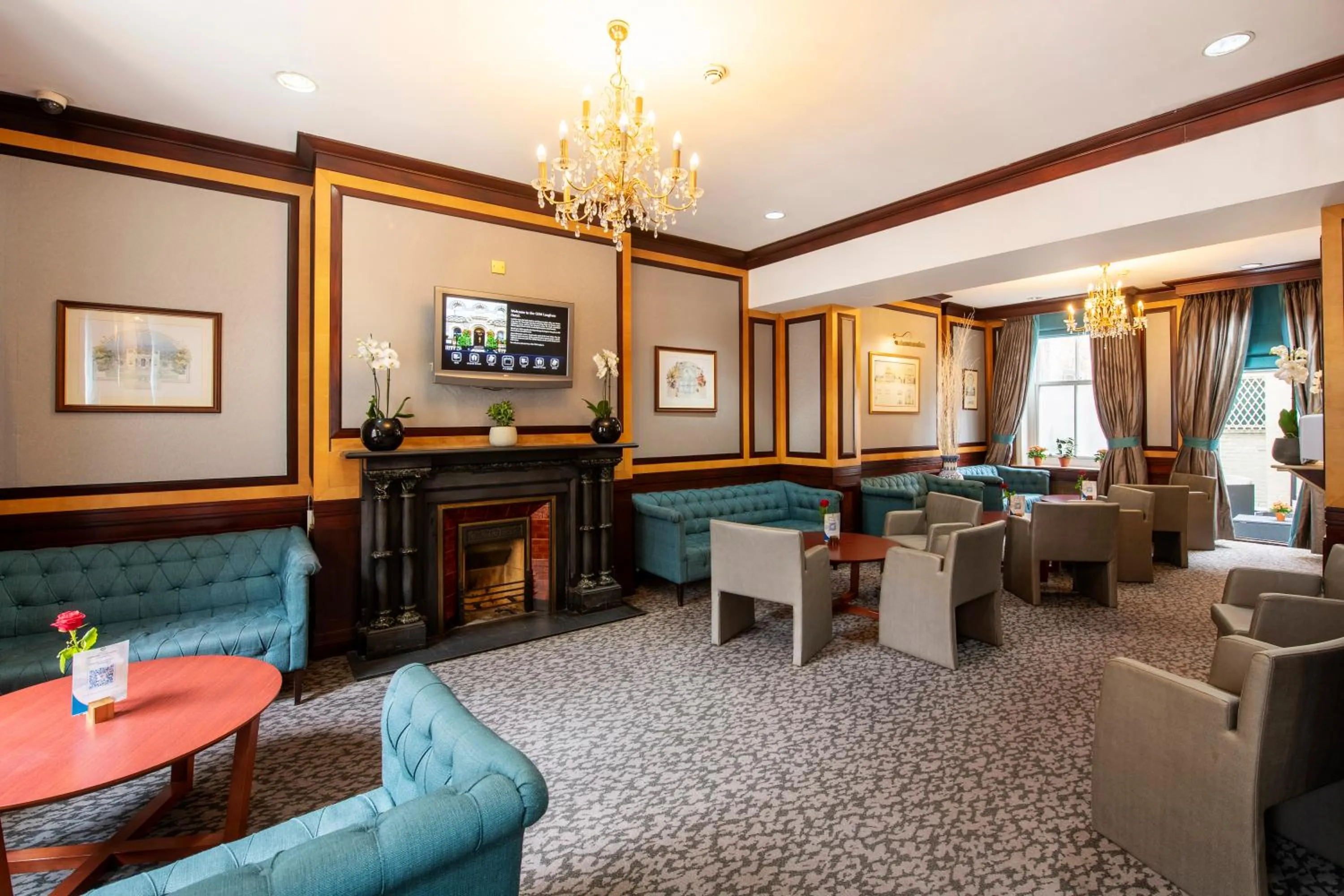 Lounge or bar in Gem Langham Court Hotel