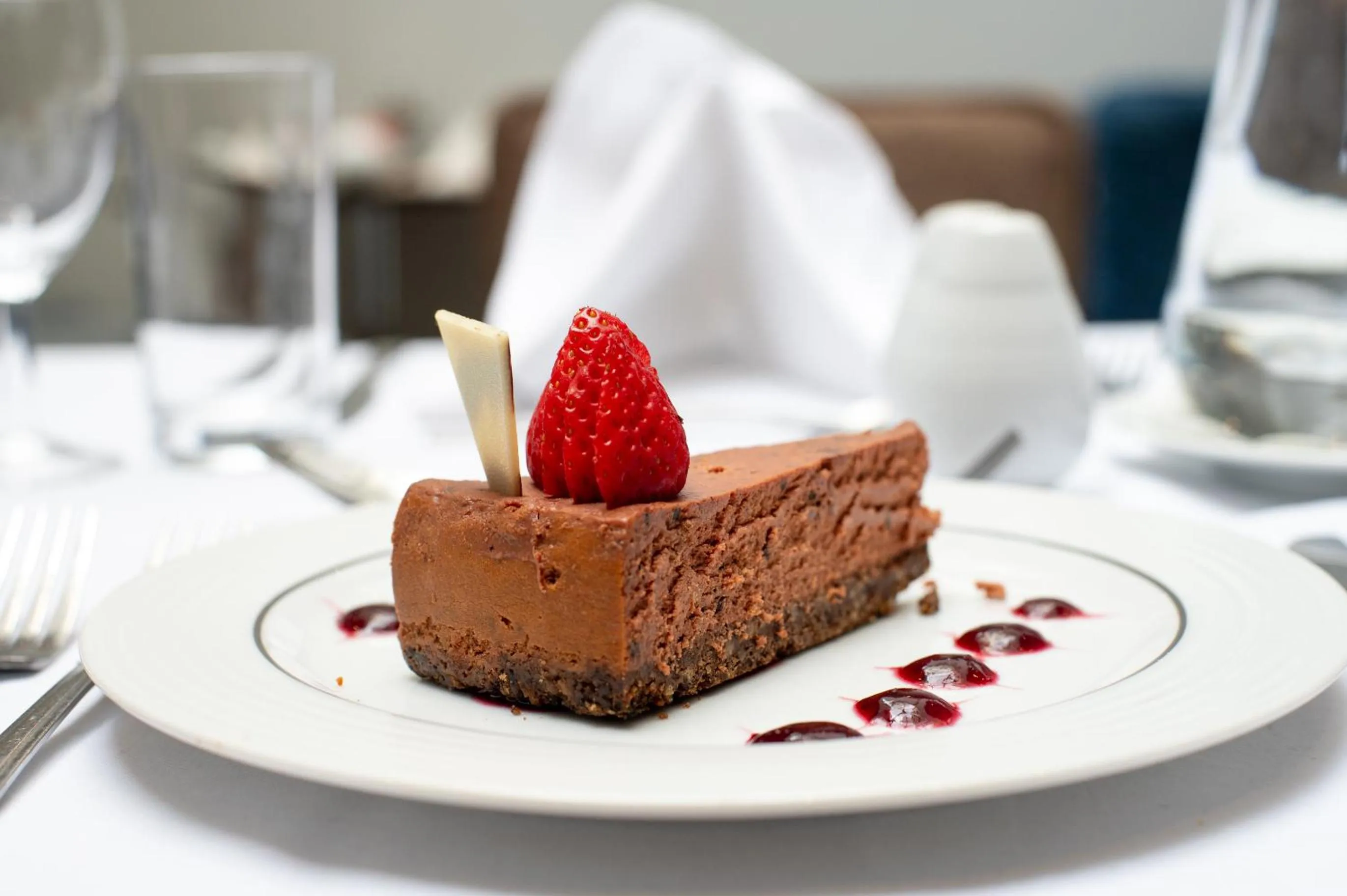 Food and drinks in Gem Langham Court Hotel