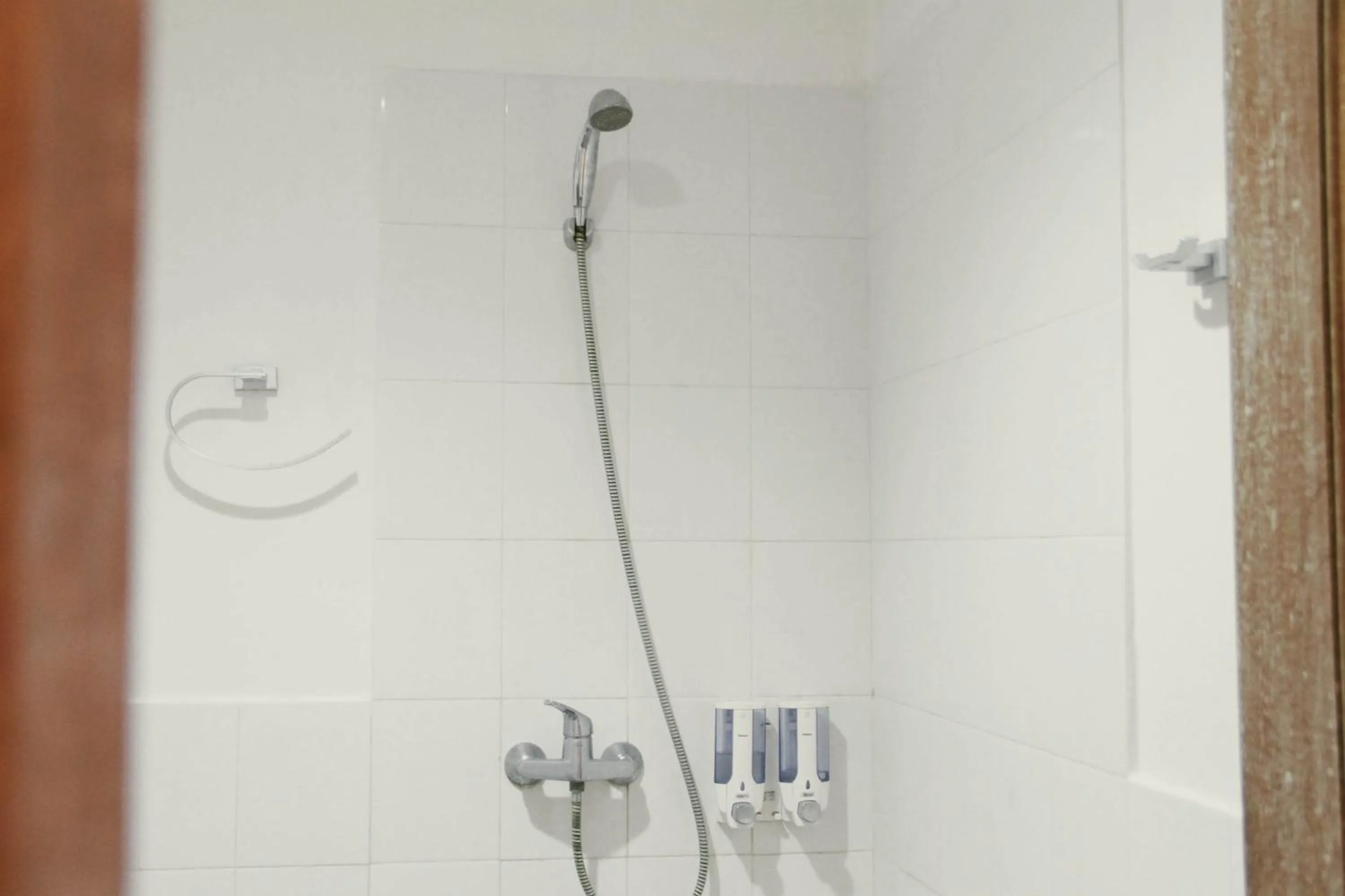 Shower in Lubdhaka Canggu