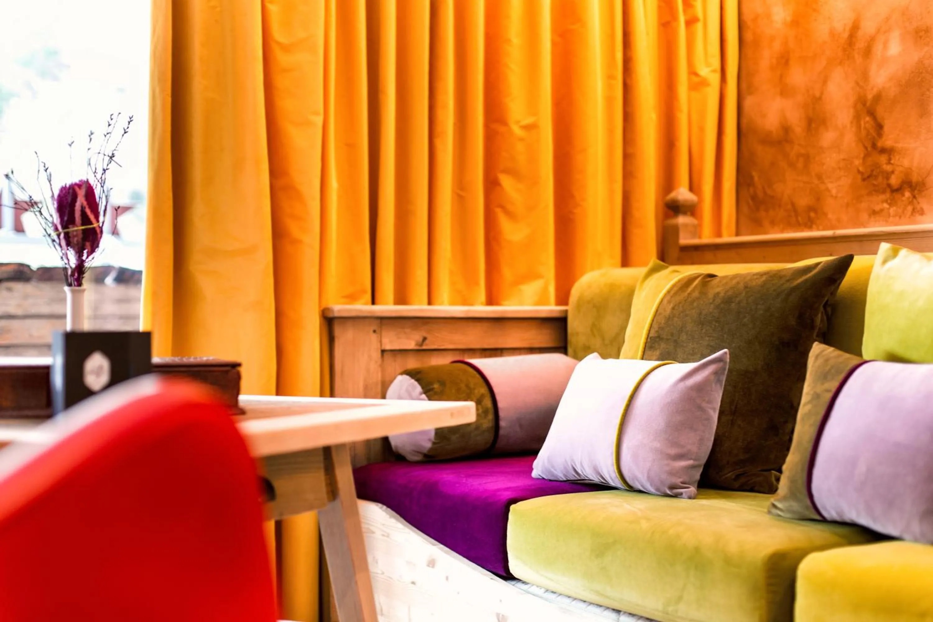 Living room in Raffl's St. Antoner Hof