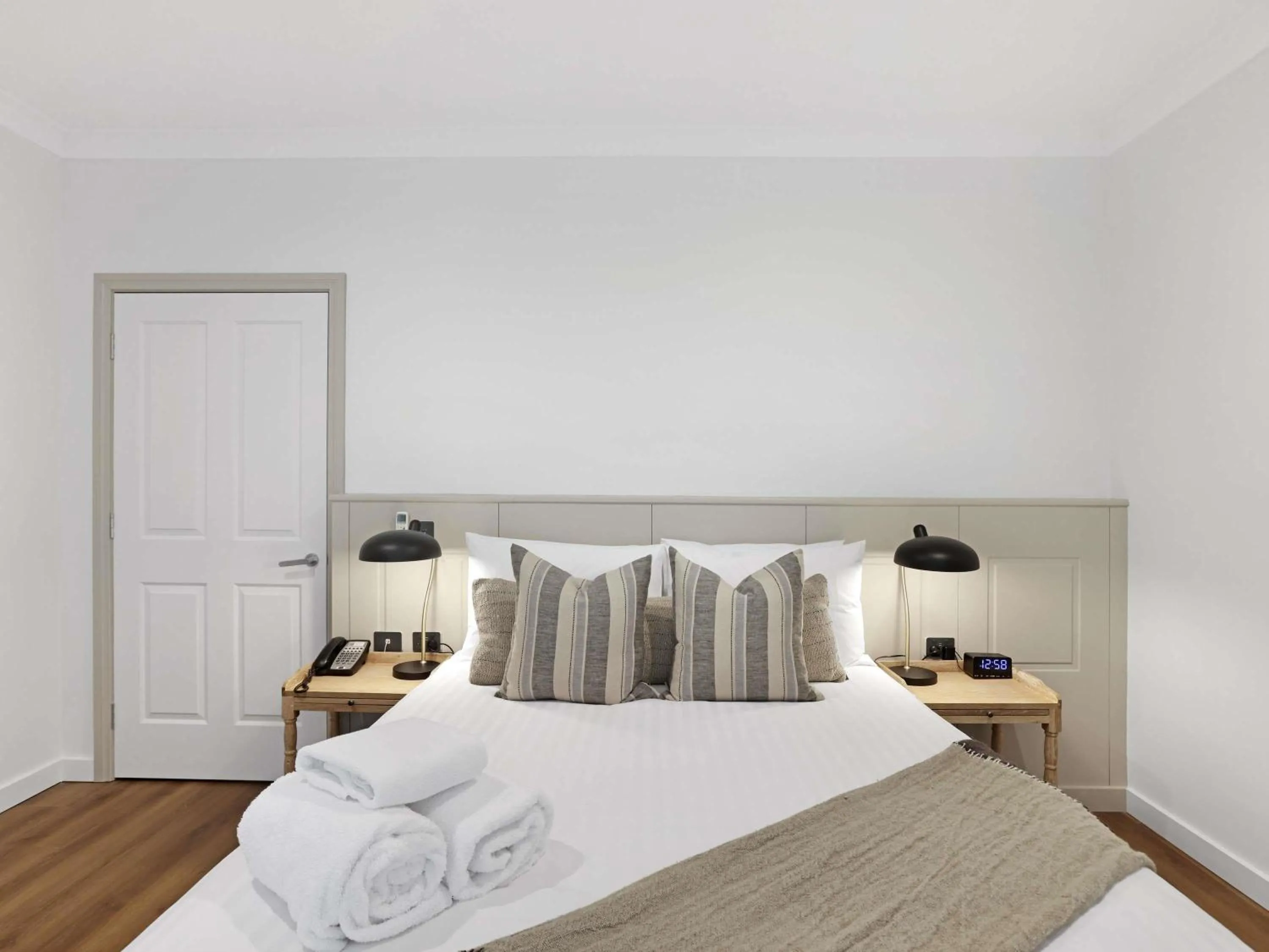 Bedroom, Bed in Clare Country Club