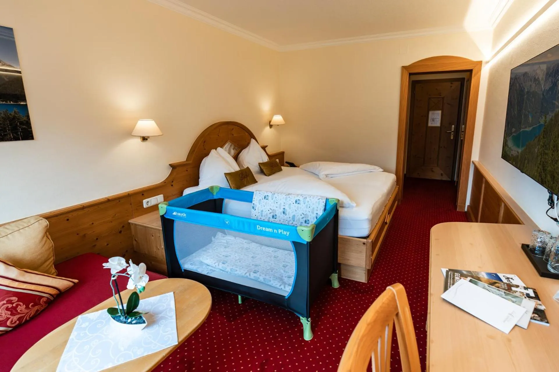 Bed in Liebes Caroline 4-Sterne-Hotel