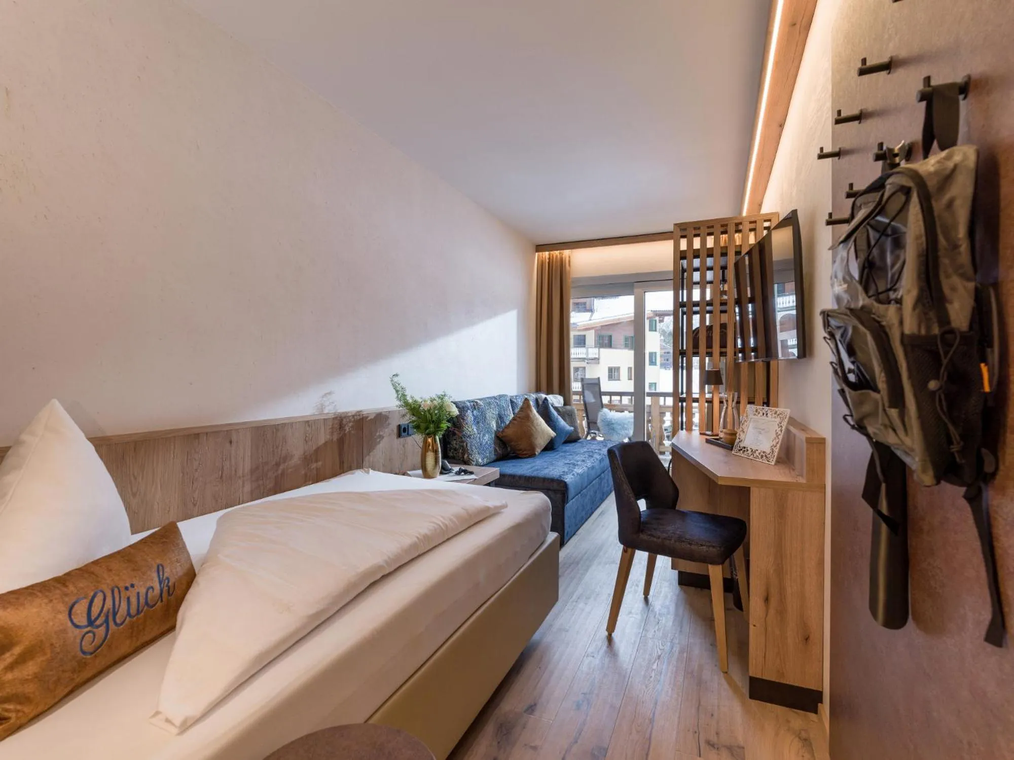 Bed in Liebes Caroline 4-Sterne-Hotel