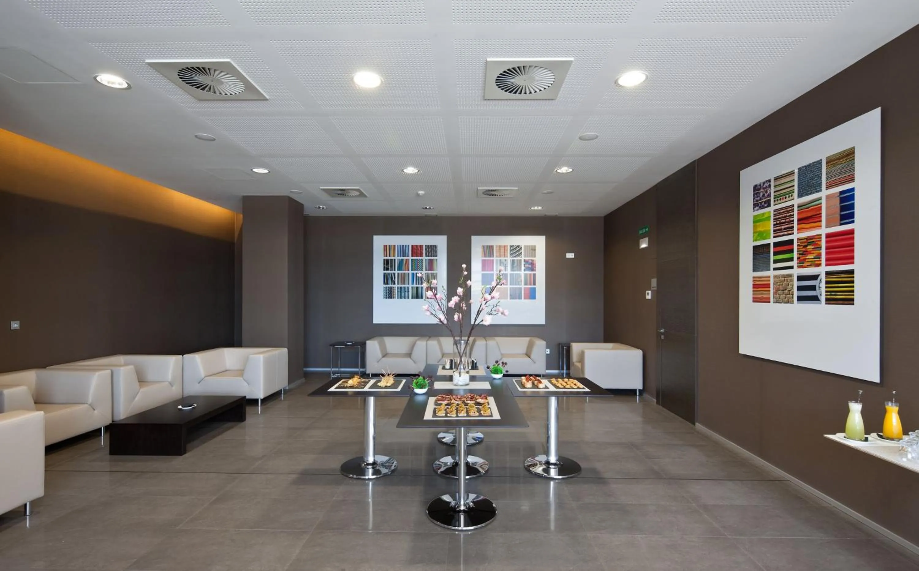 Living room in Sercotel Hola Tafalla