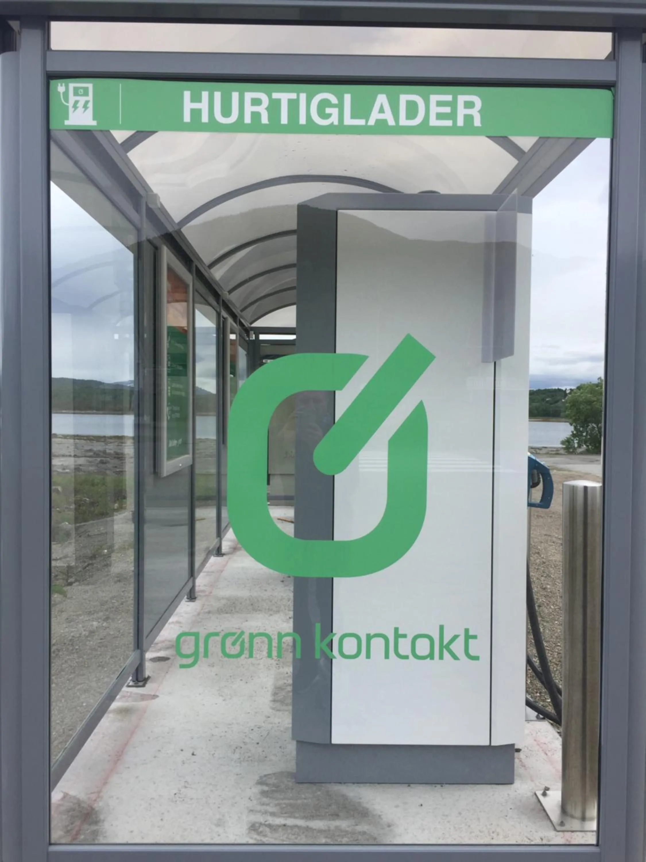 Spring in Tysfjord Hotel