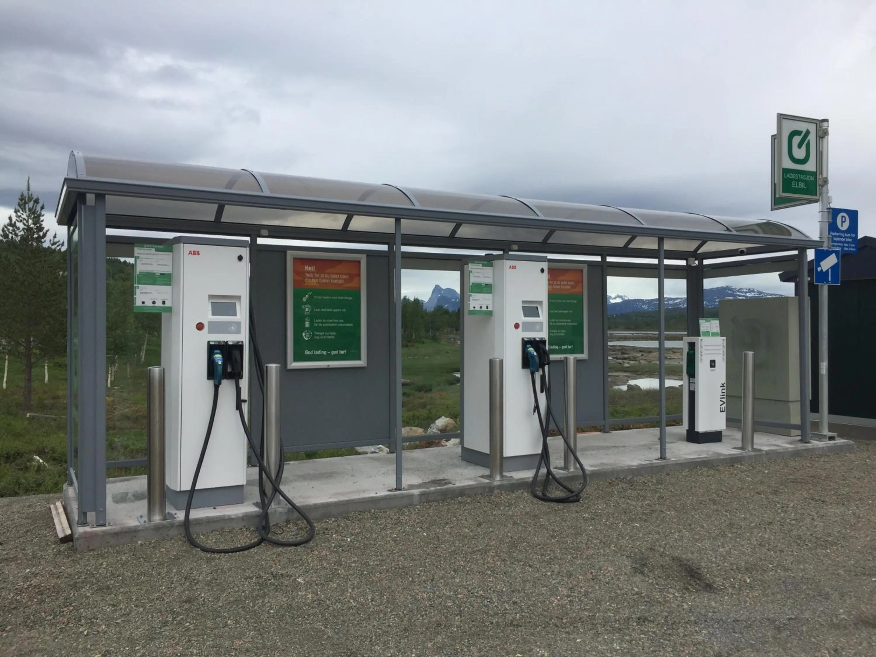 Spring in Tysfjord Hotel