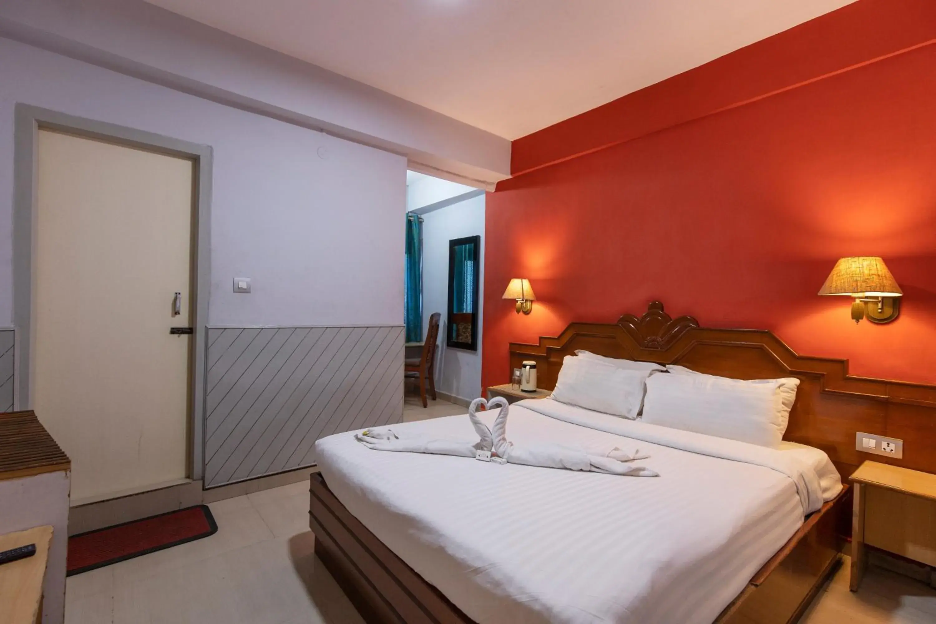 Deluxe Double Room in JC Woodville Manor Deluxe Double Room in JC Woodville Manor