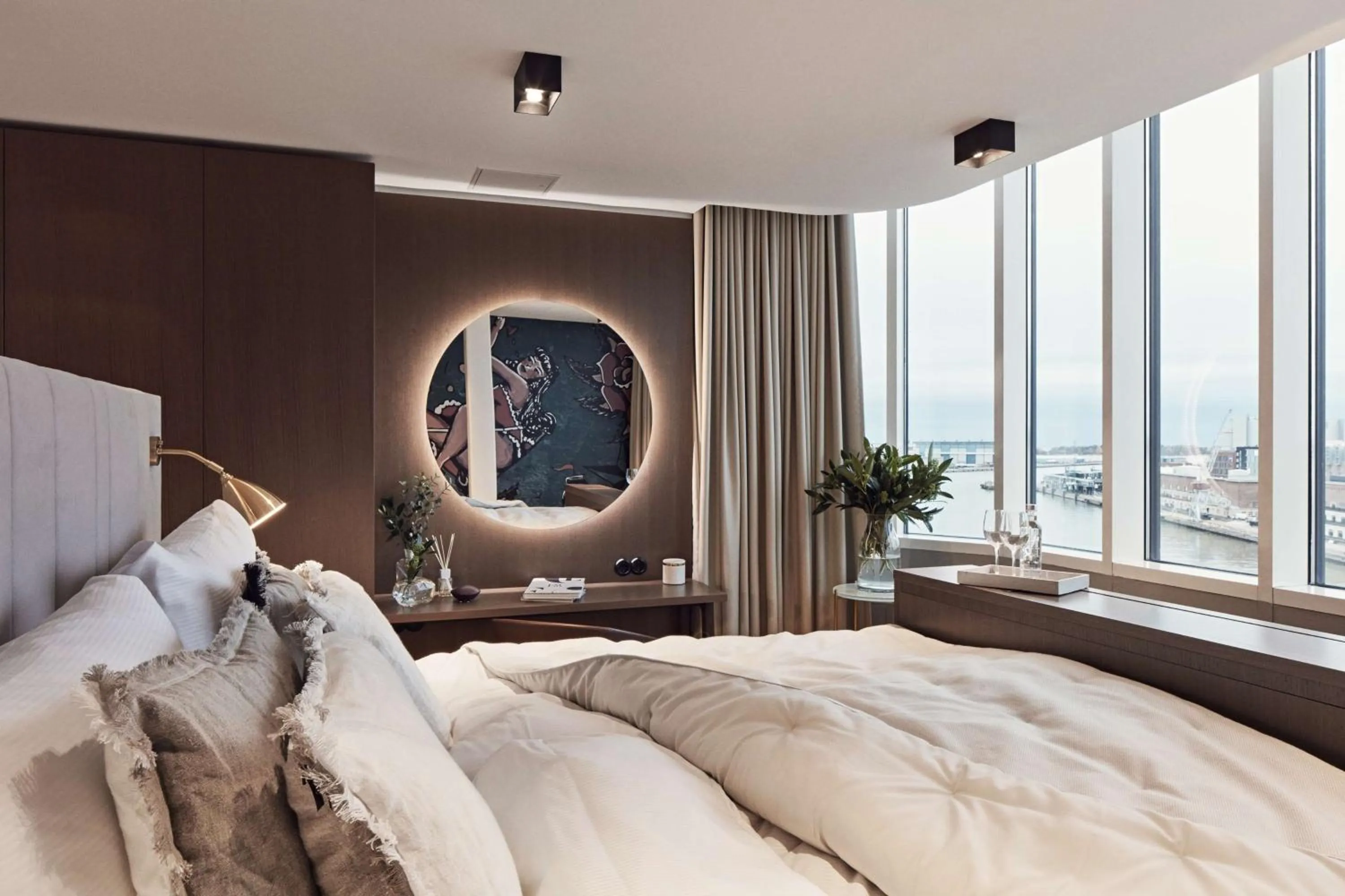 Business facilities, Bed in Radisson Blu Seaside Hotel, Helsinki