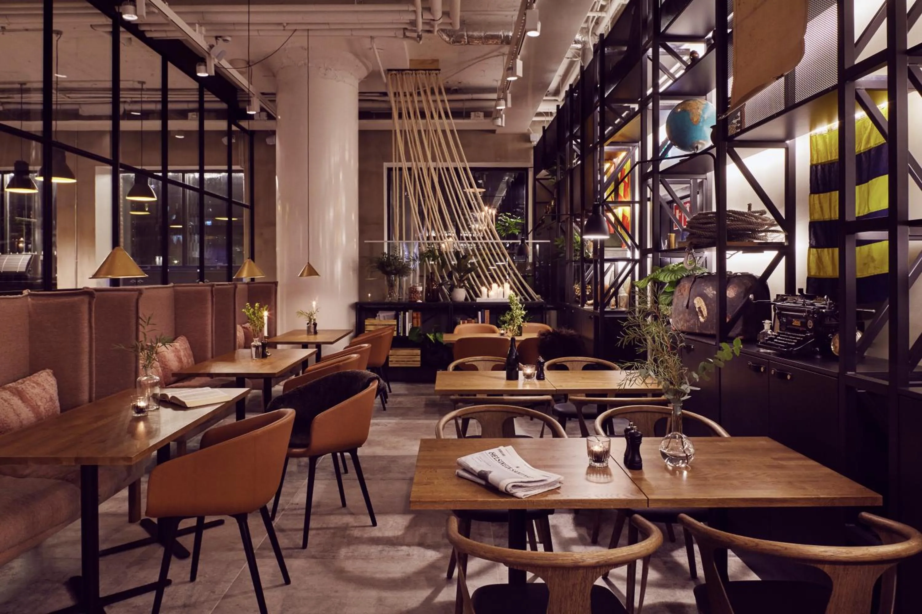 Communal lounge/ TV room in Radisson Blu Seaside Hotel, Helsinki