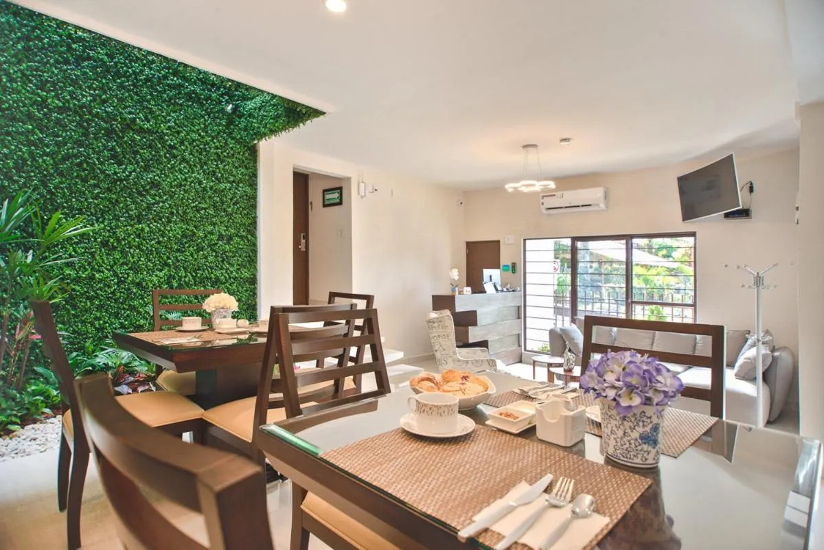 Restaurant/places to eat in Hotel Posada XR