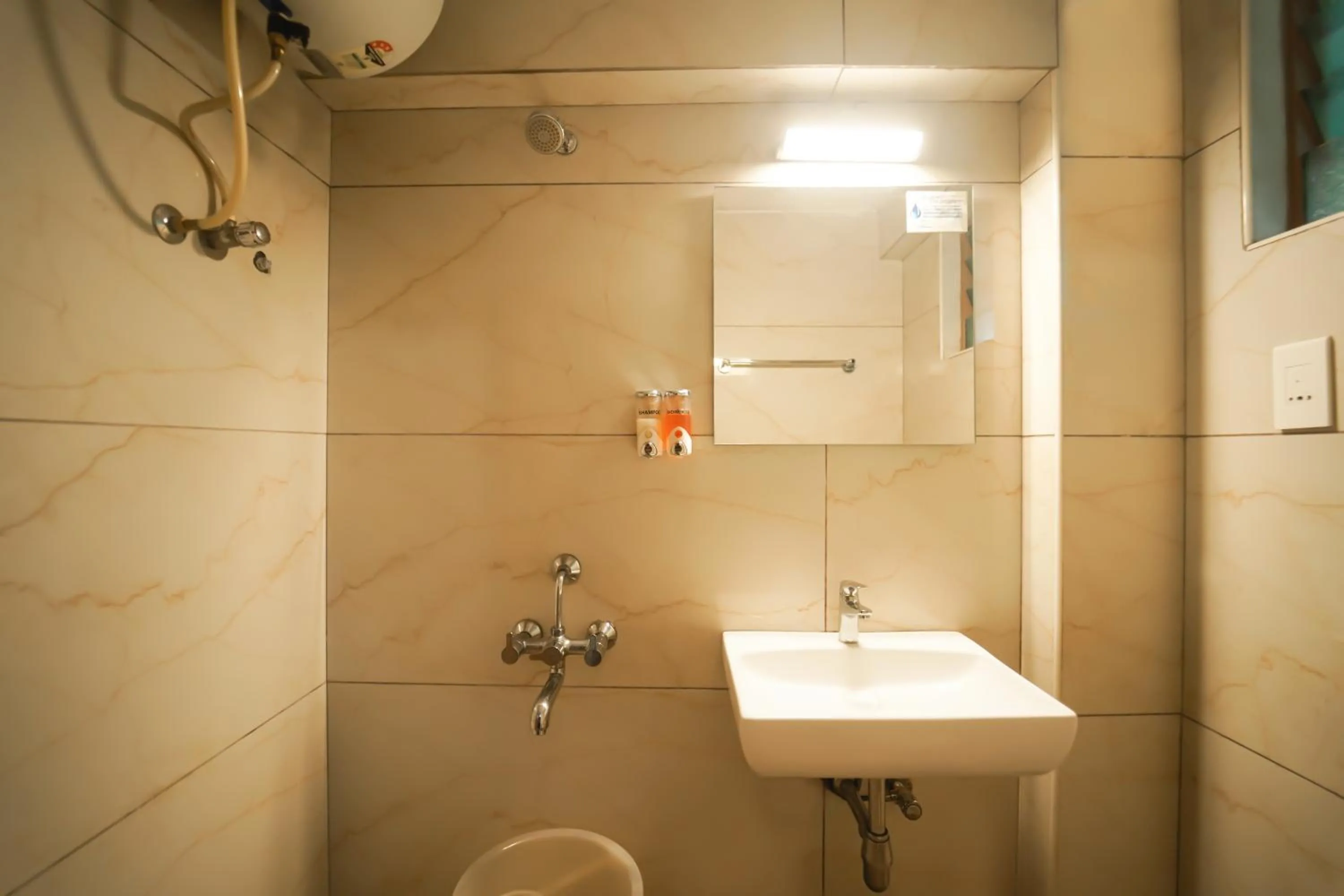 Shower in Hotel Jc Grand