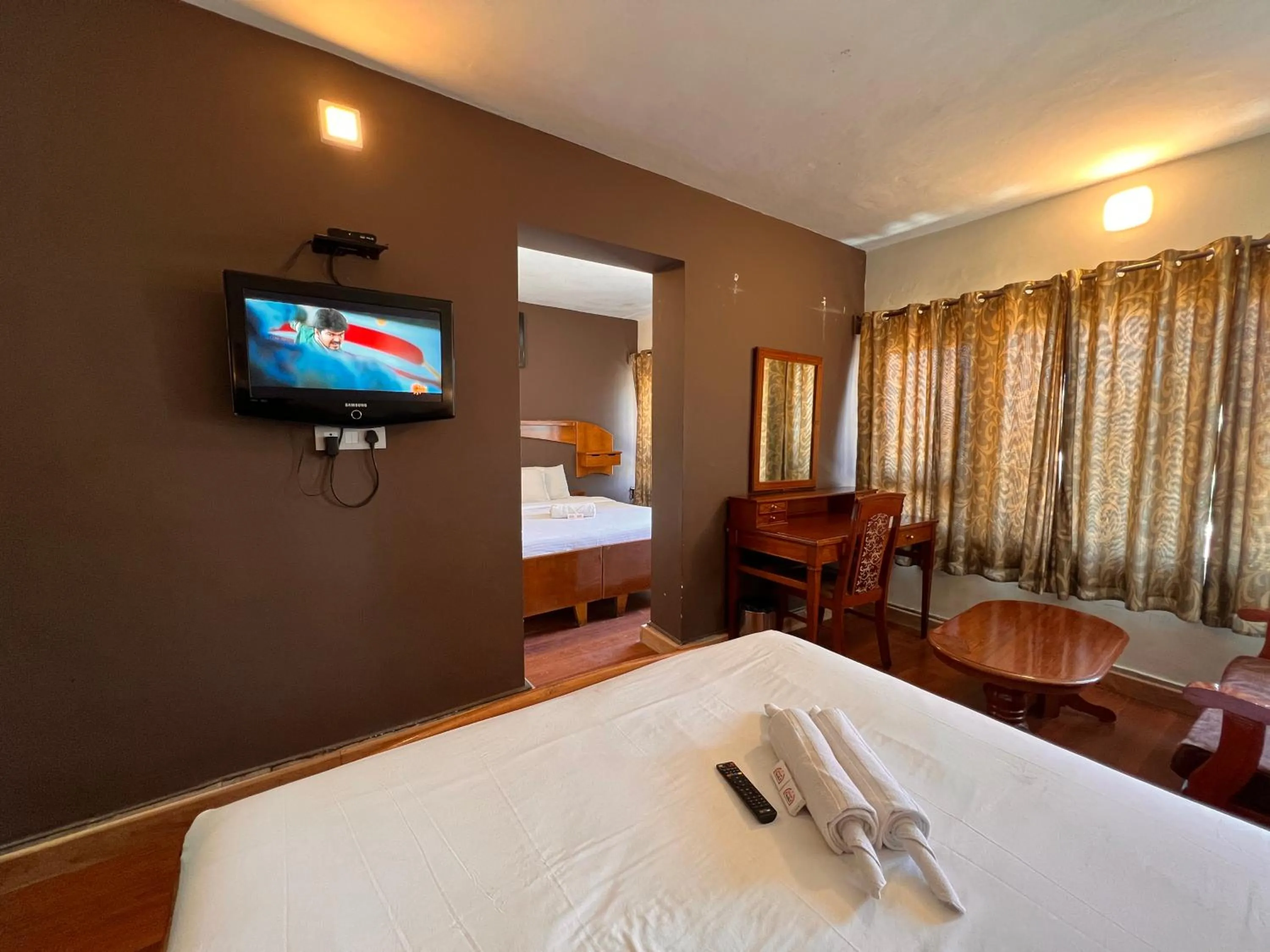 Living room, Bed in Hotel Jc Grand