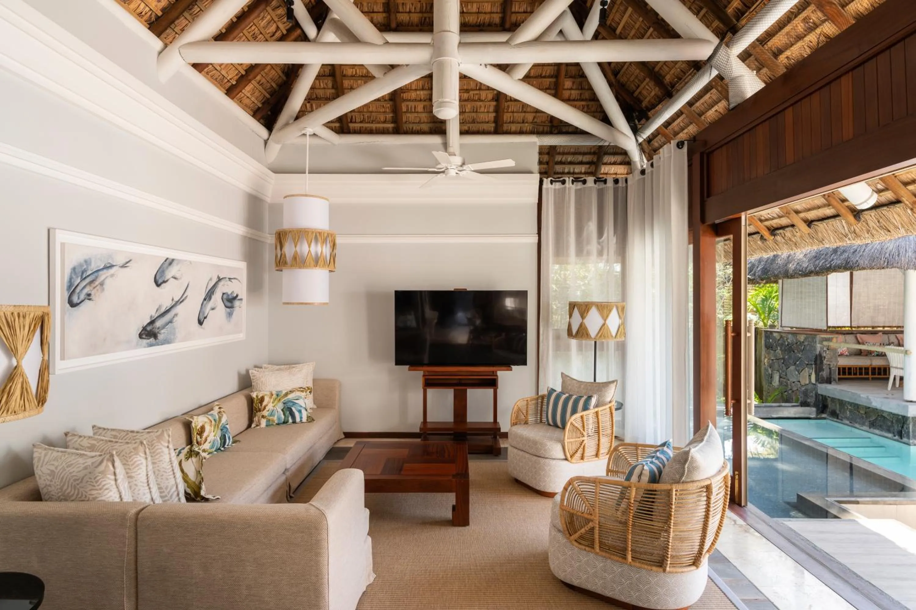 TV and multimedia in Constance Belle Mare Plage