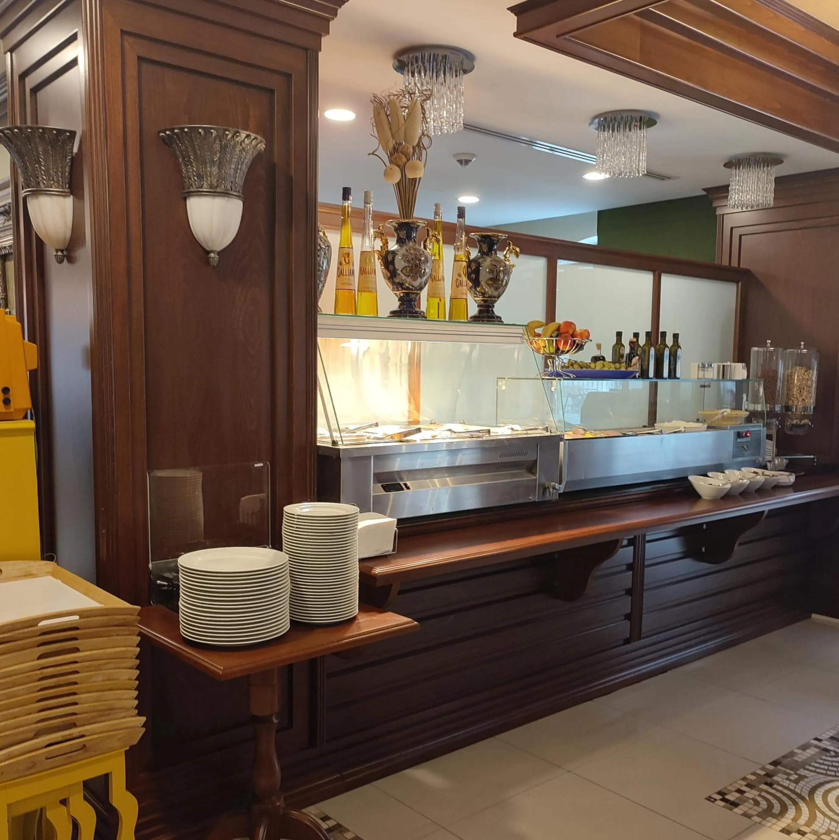 Breakfast in Alexander Mountain Resort