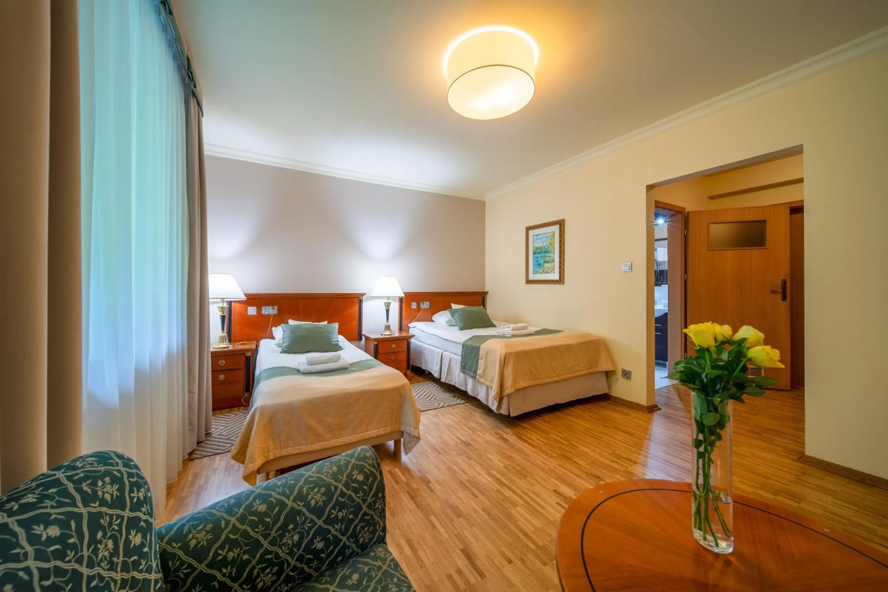 Bed in Hotel Mir-Jan SPA