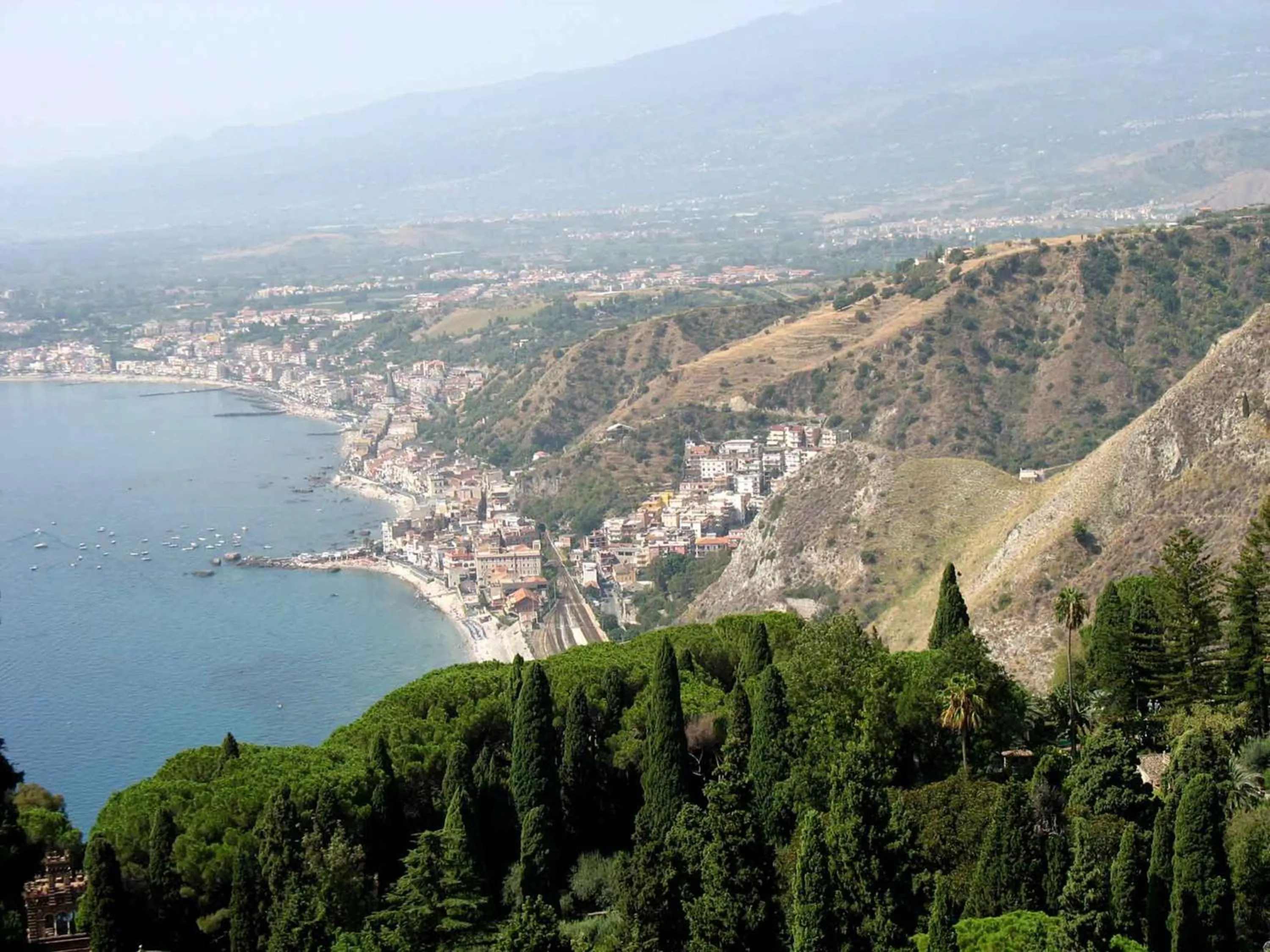 Nearby landmark in I Colori Del Sole