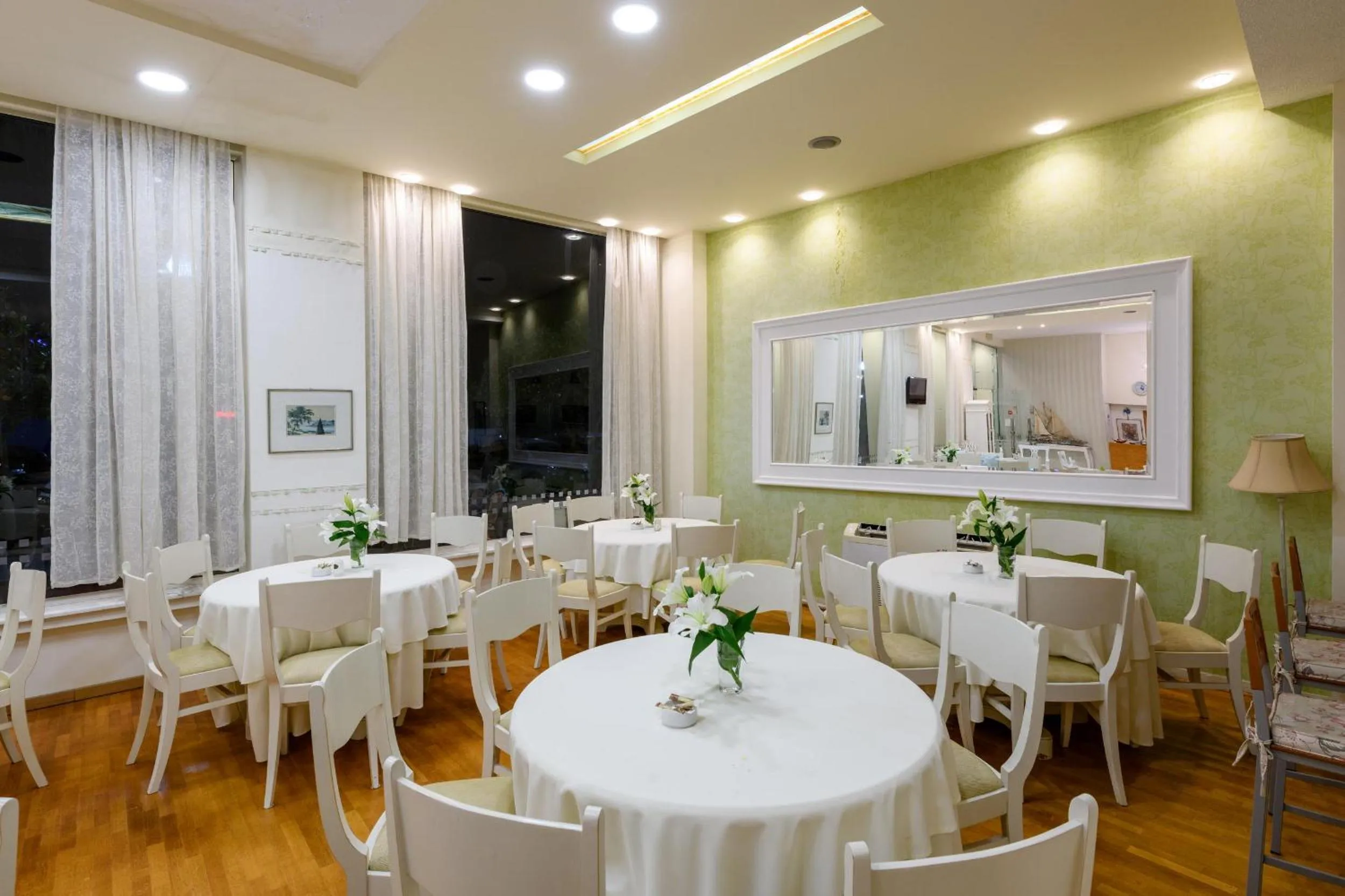 Breakfast in Hotel Timoleon