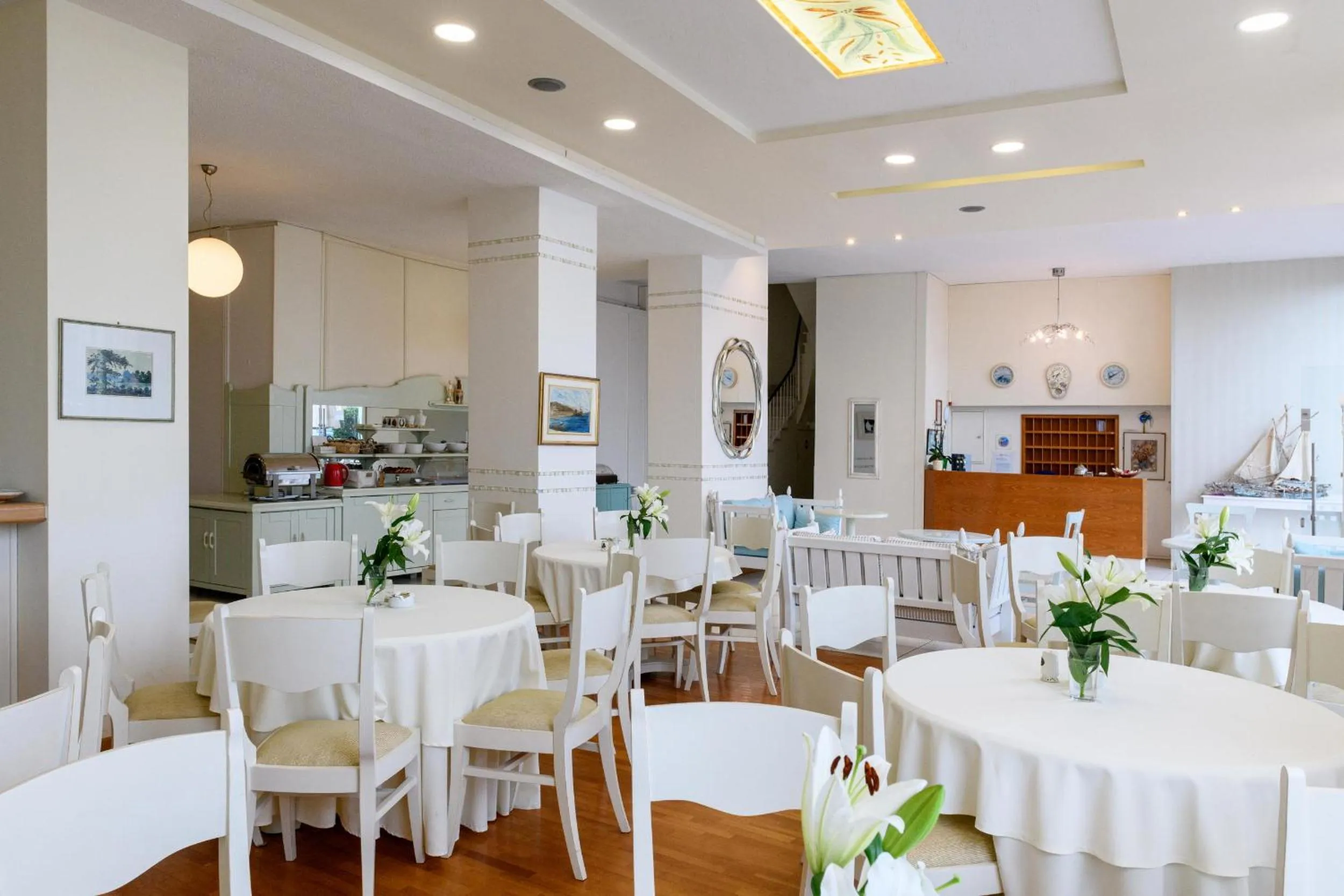 Breakfast in Hotel Timoleon