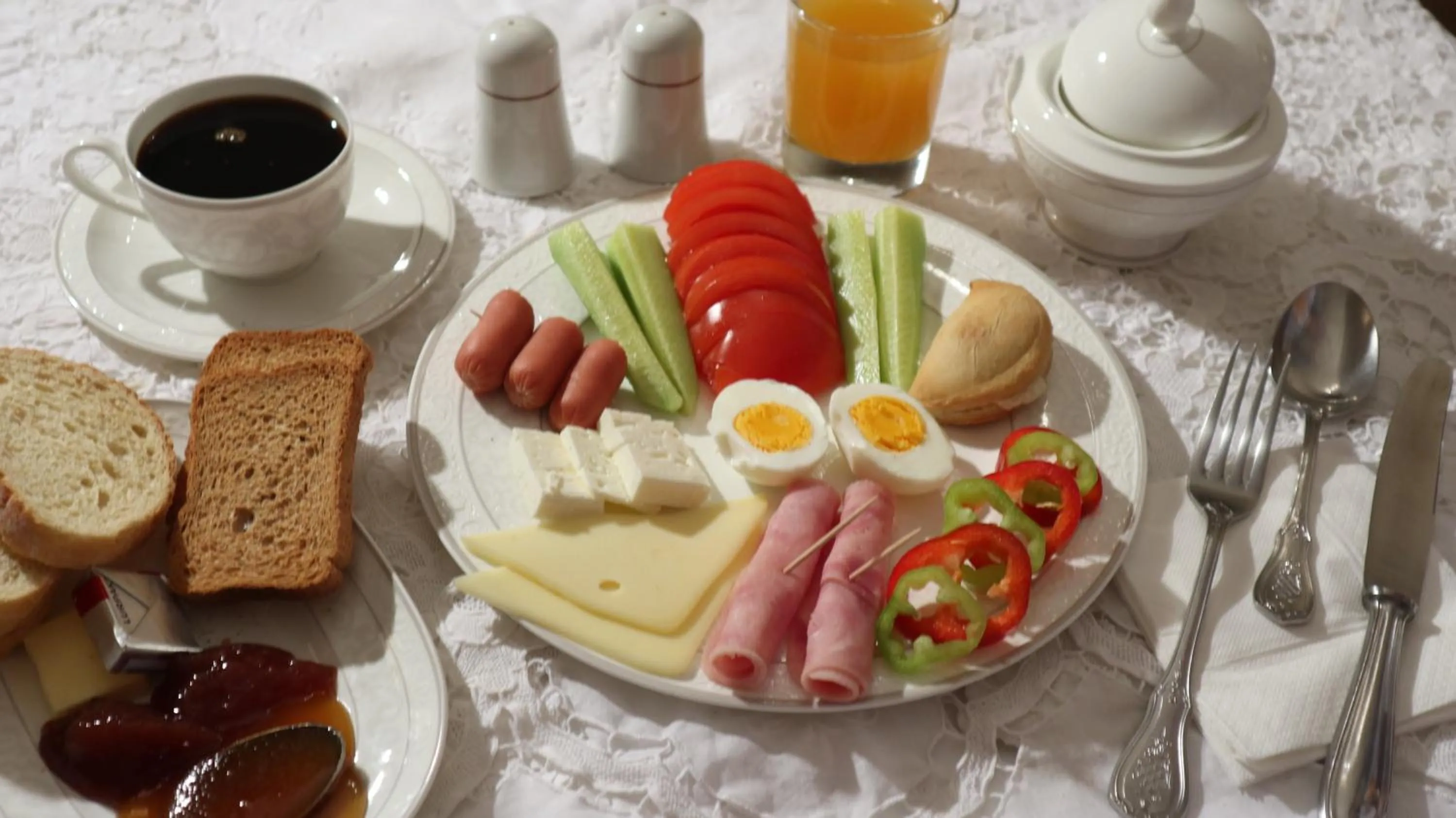 Breakfast in Hotel Timoleon