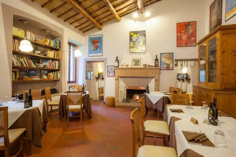 Restaurant/places to eat in Il Castello di Campello