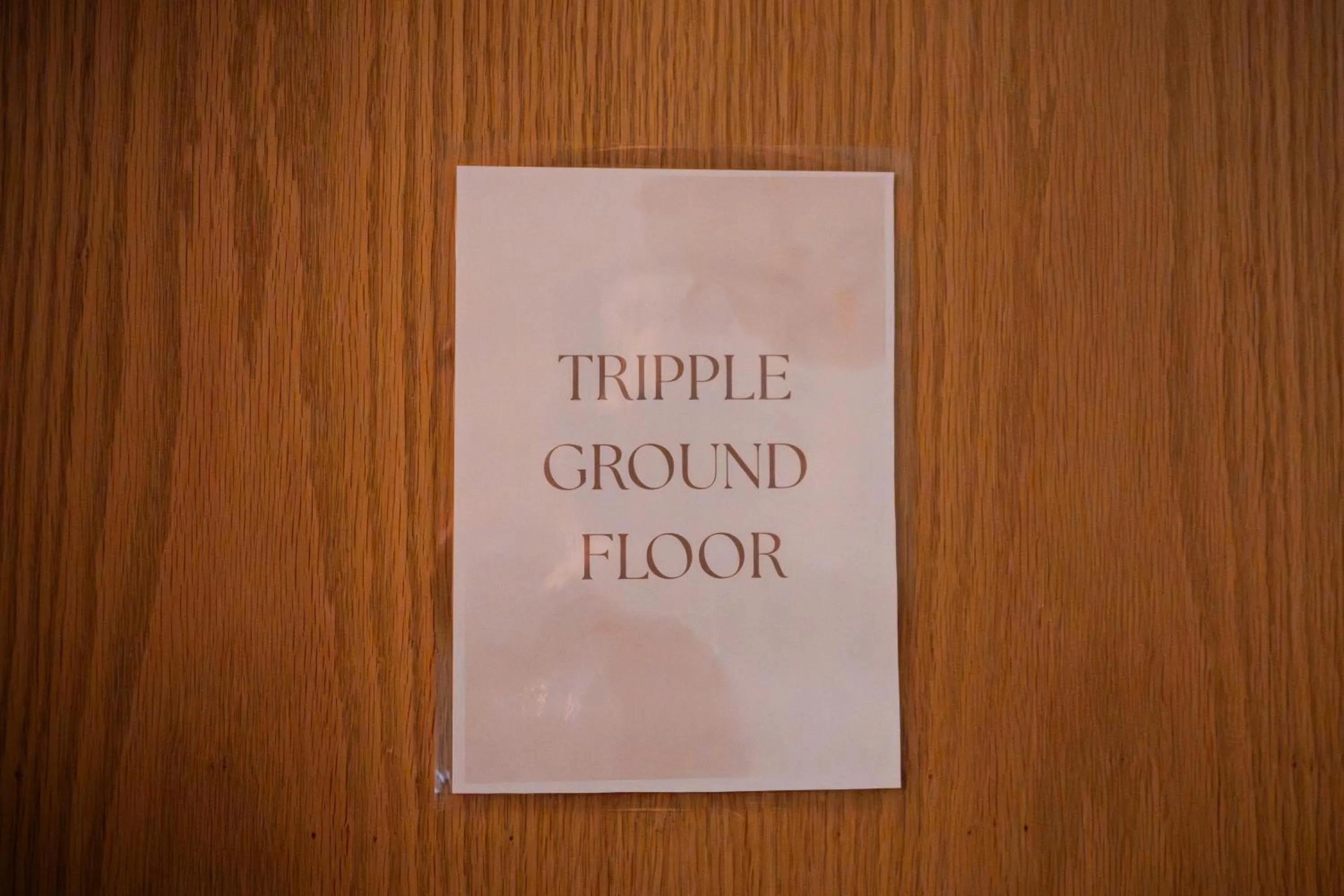 Text overlay in Vik Tröll Hotel