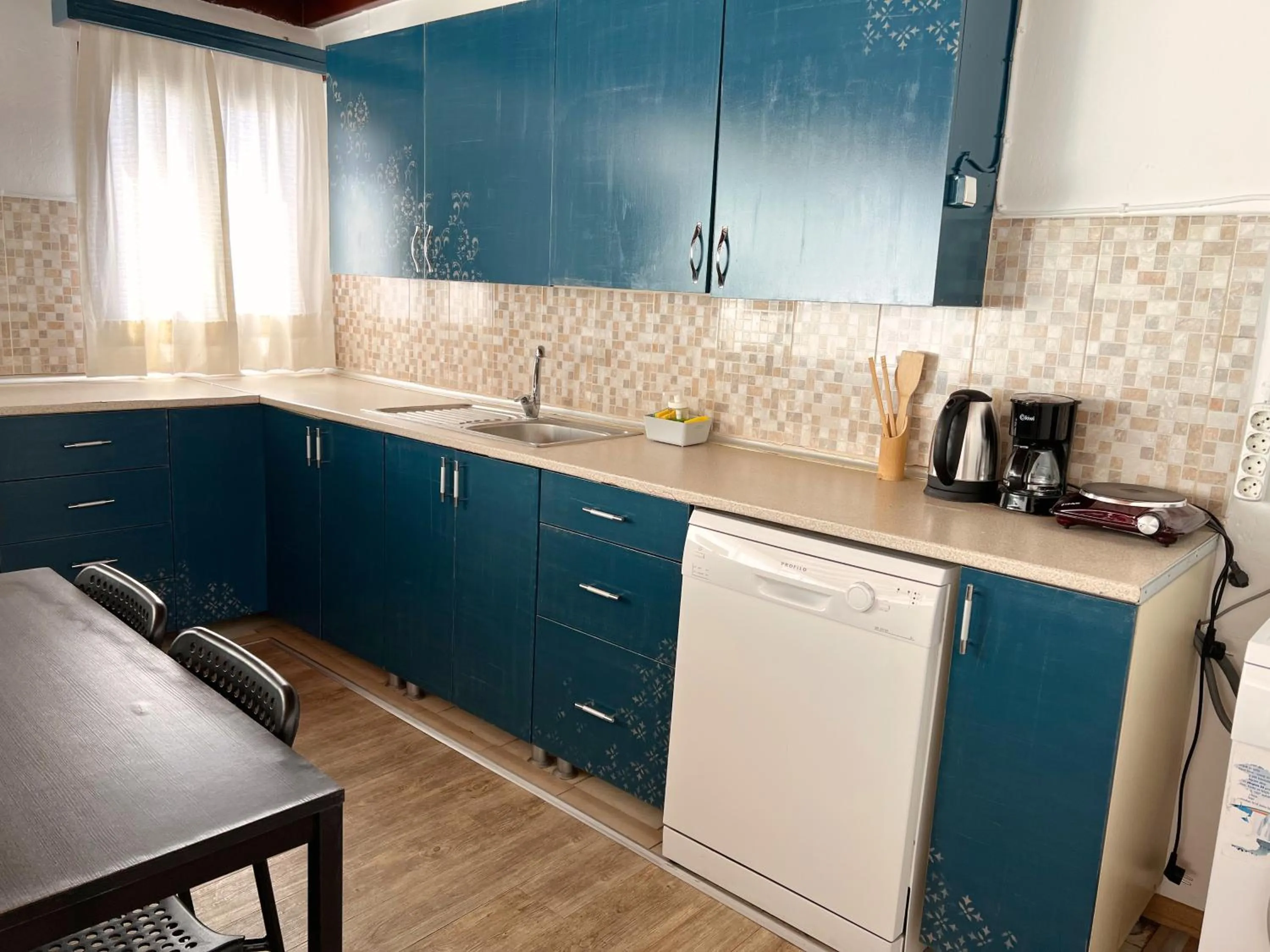 Kitchen or kitchenette in Kaya Apart & Pansiyon